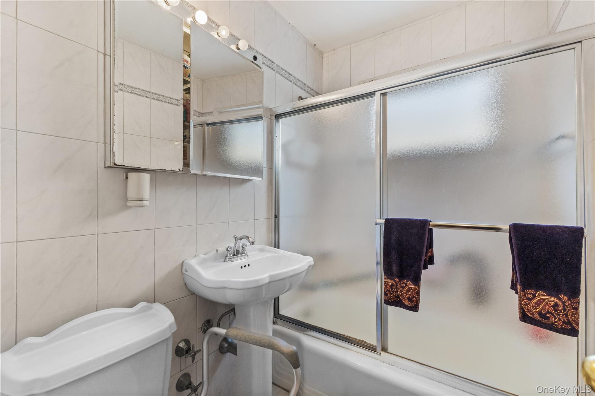 #15 photo, 58 Lawrence Court, White Plains , NY 10603