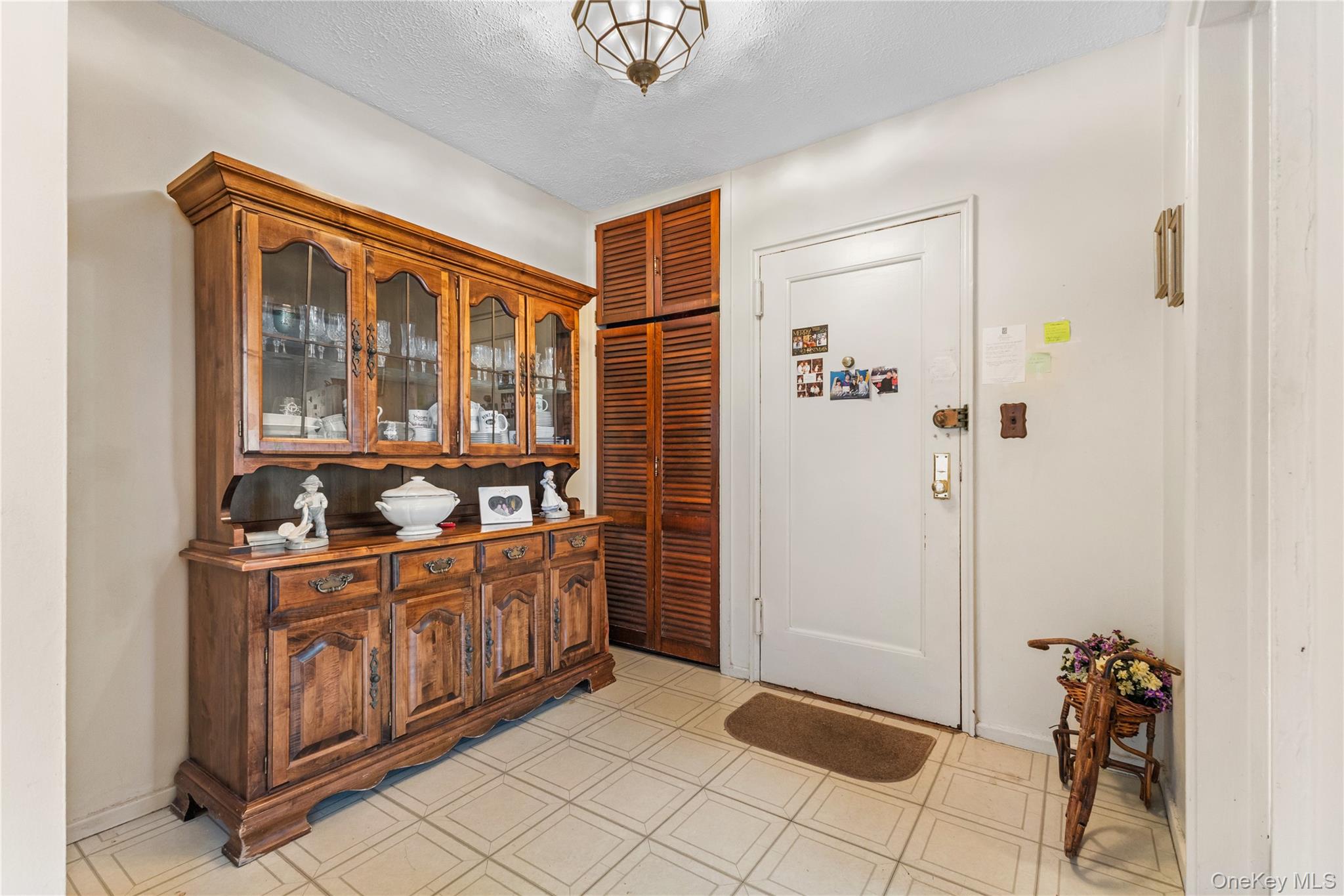 #3 photo, 58 Lawrence Court, White Plains , NY 10603