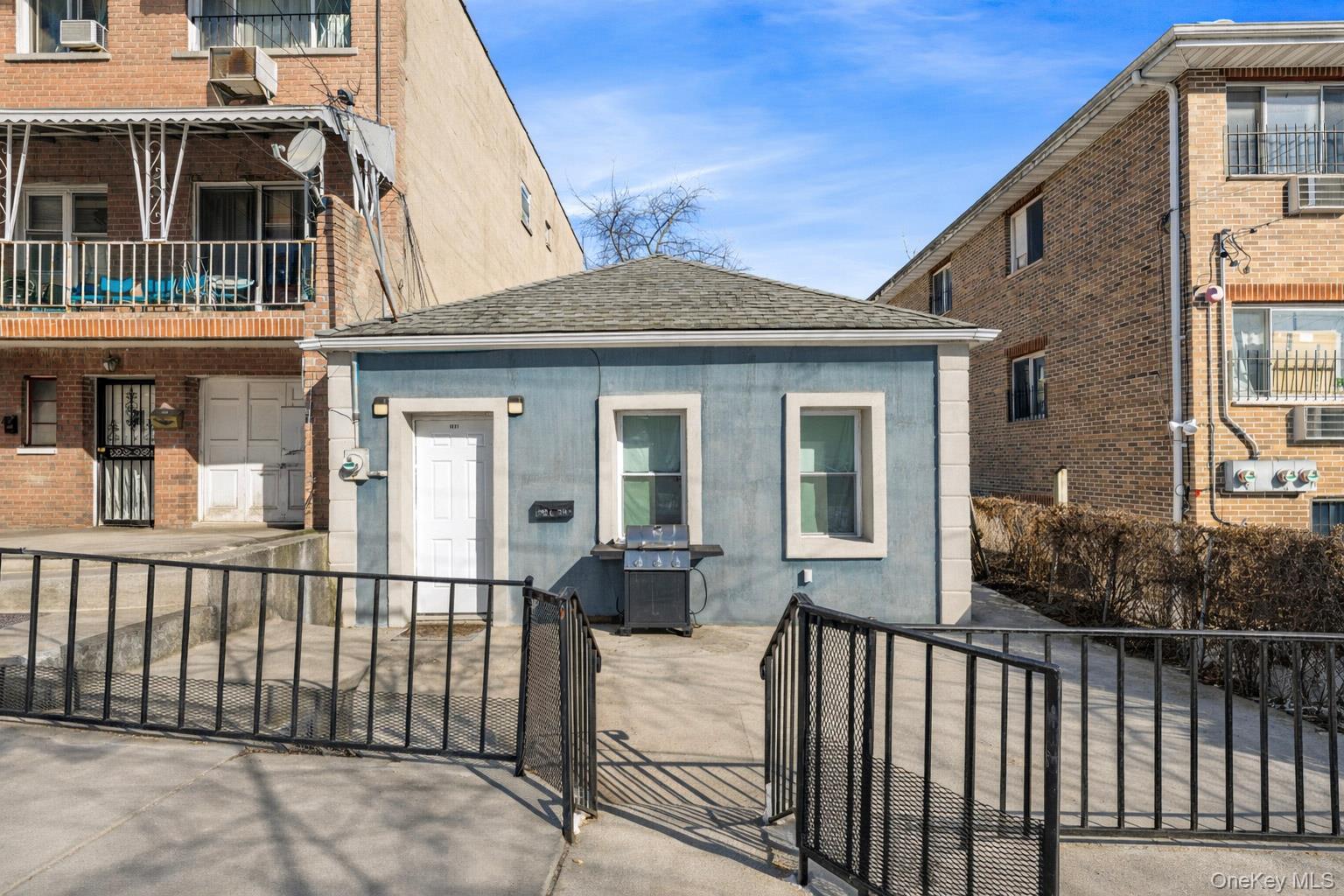 #10 photo, 1031 E 216th Street, Бронкс ‖ Bronx , NY 10469