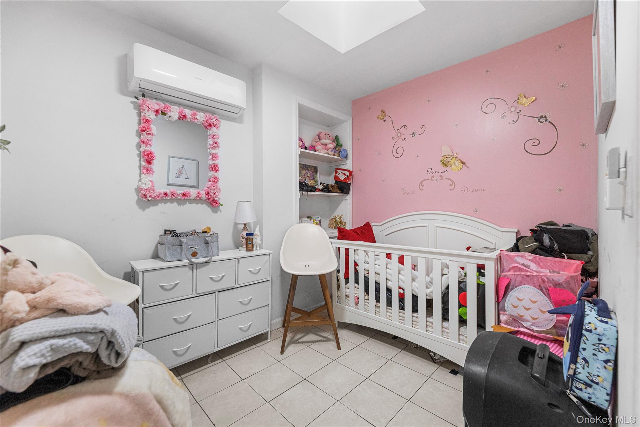 #6 photo, 1031 E 216th Street, Бронкс ‖ Bronx , NY 10469