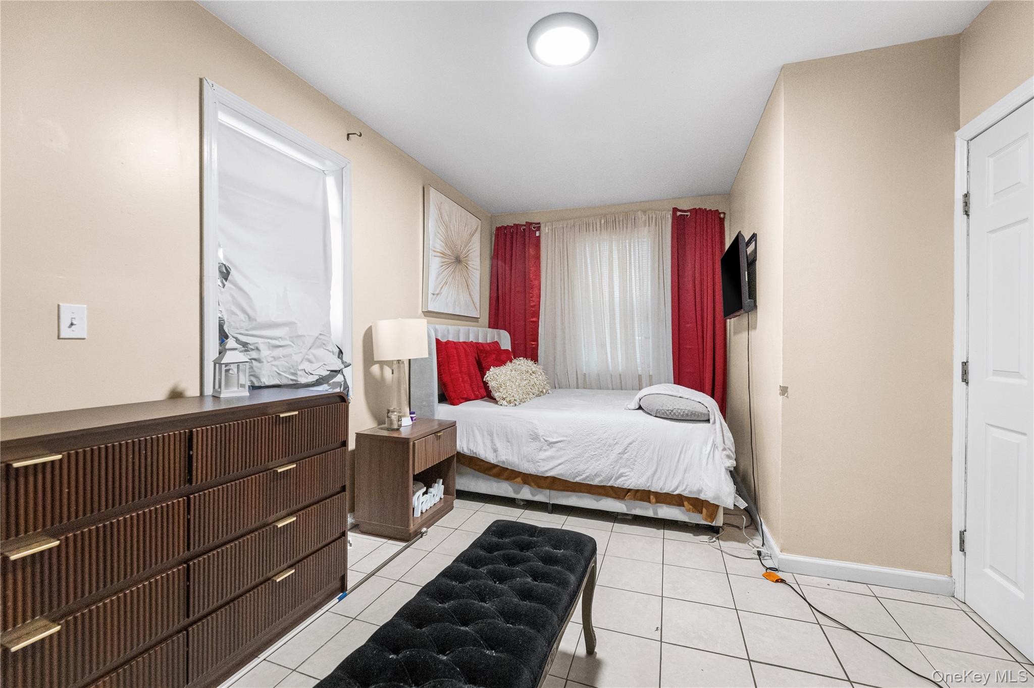 #8 photo, 1031 E 216th Street, Бронкс ‖ Bronx , NY 10469