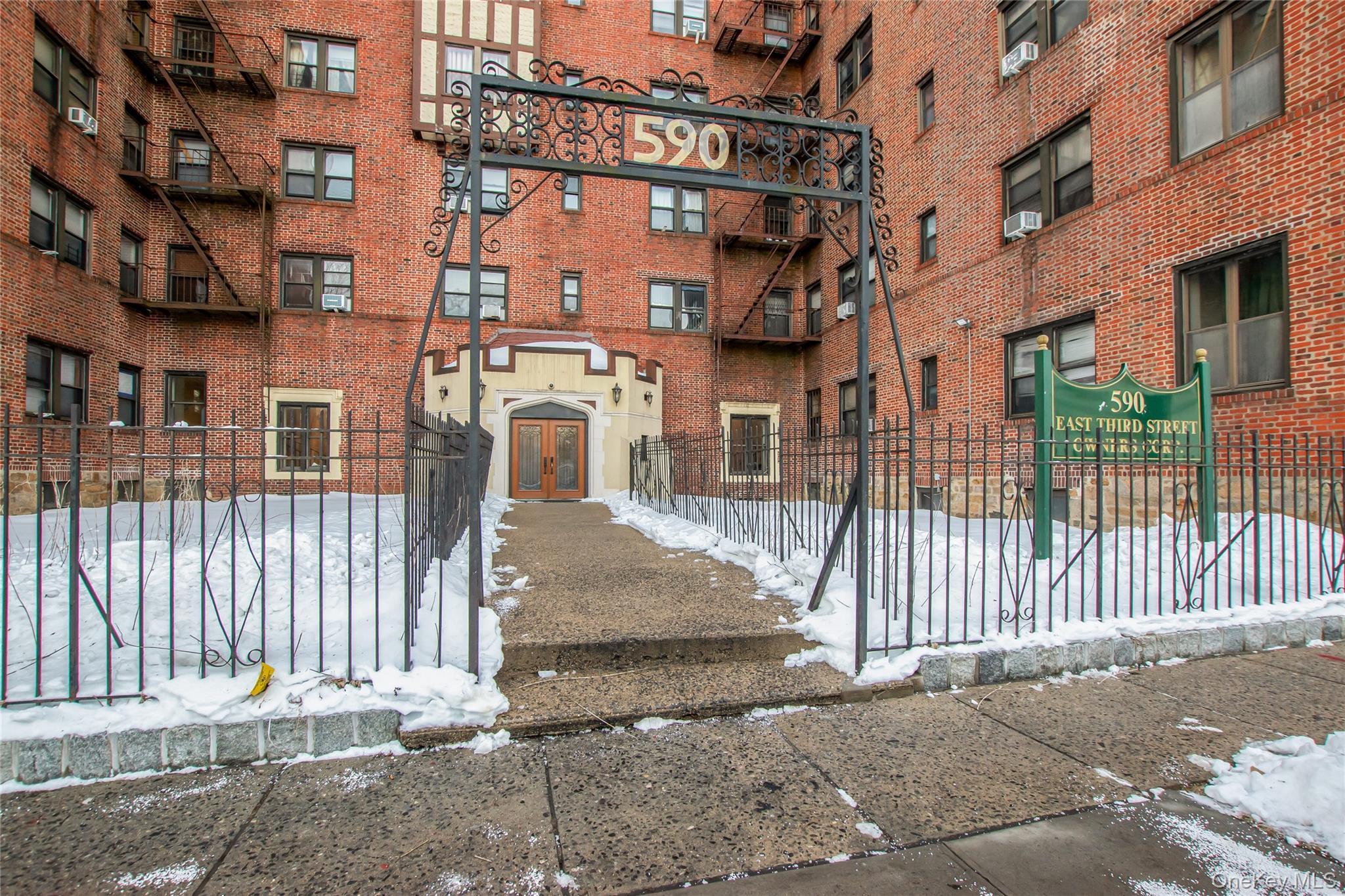 #1 photo, 590 E Third Street, Mount Vernon , NY 10553