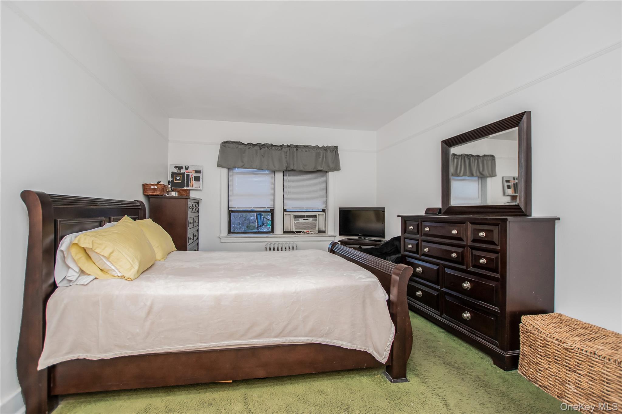 #13 photo, 590 E Third Street, Mount Vernon , NY 10553