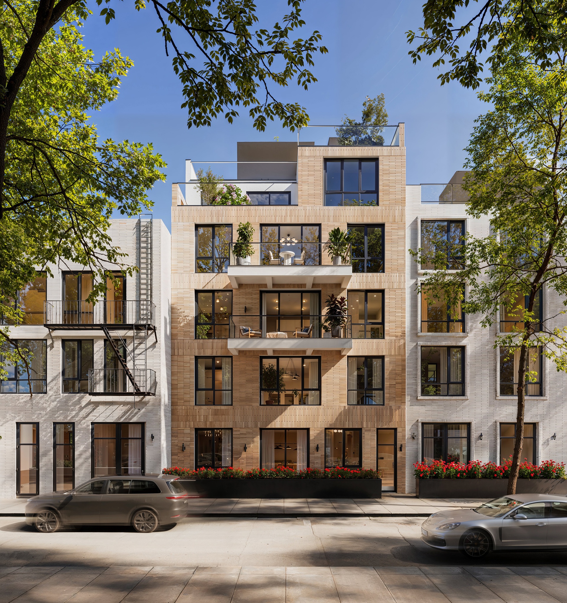 #1 photo, 221 Frost Street, Бруклин ‖ East Williamsburg , NY 11211