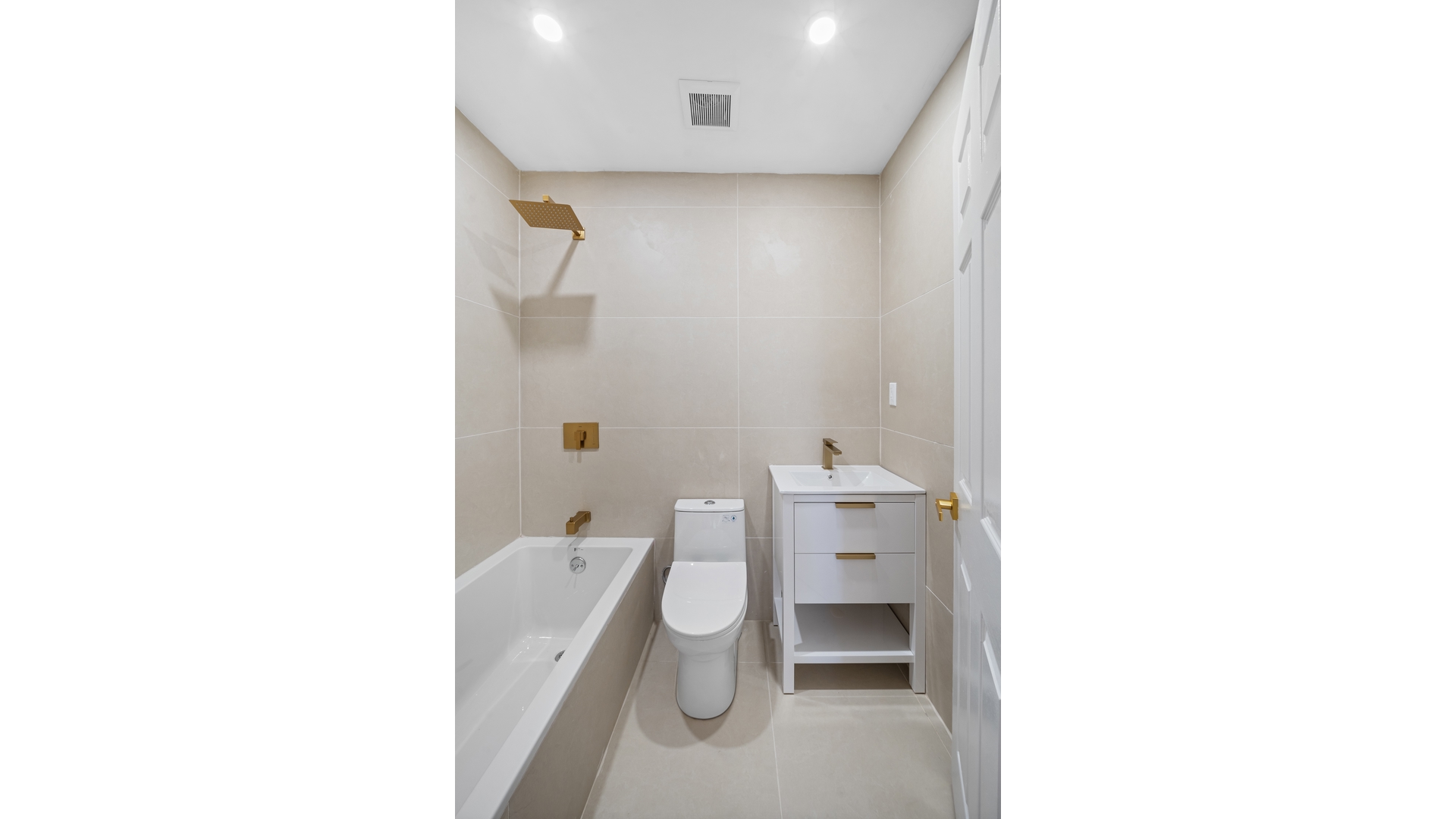 #2 photo, 1259 ROGERS Avenue, הברונקס Flatbush , NY 11226