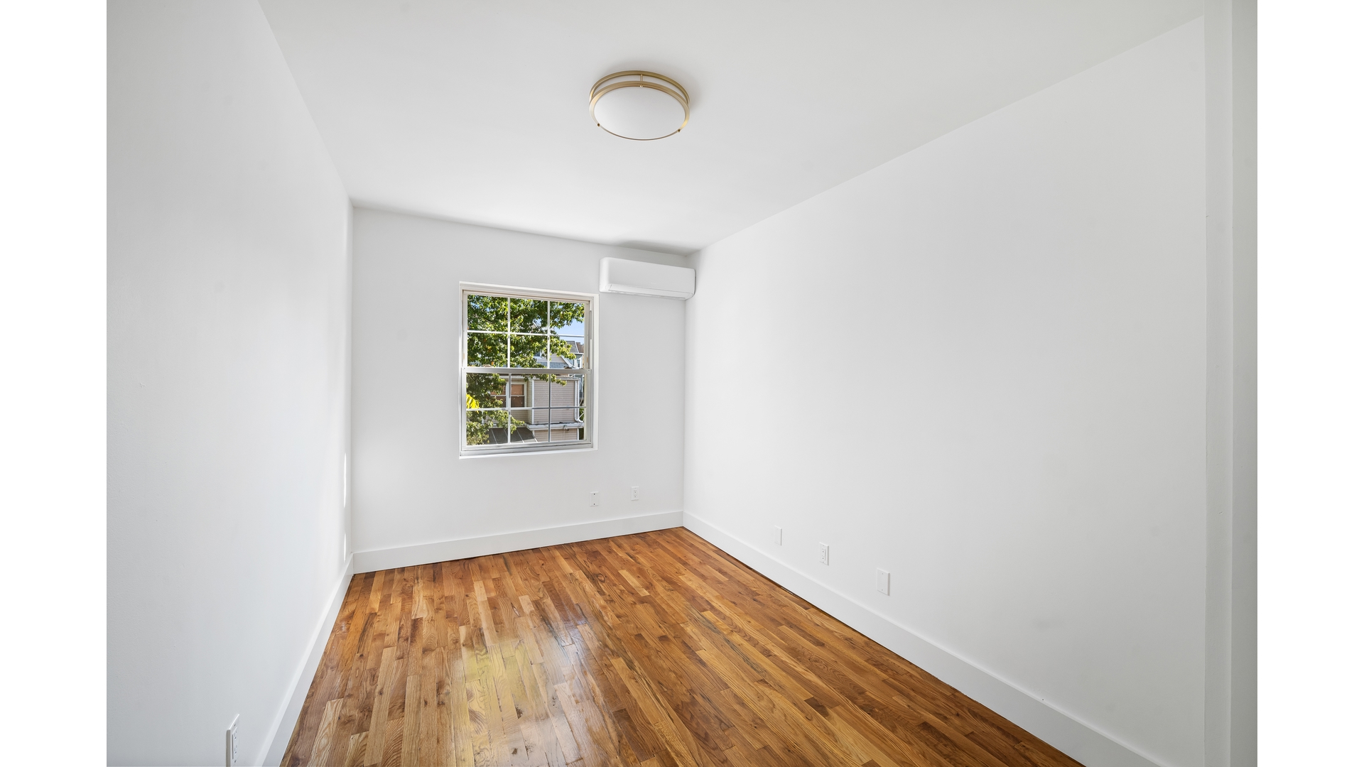 #3 photo, 1259 ROGERS Avenue, הברונקס Flatbush , NY 11226