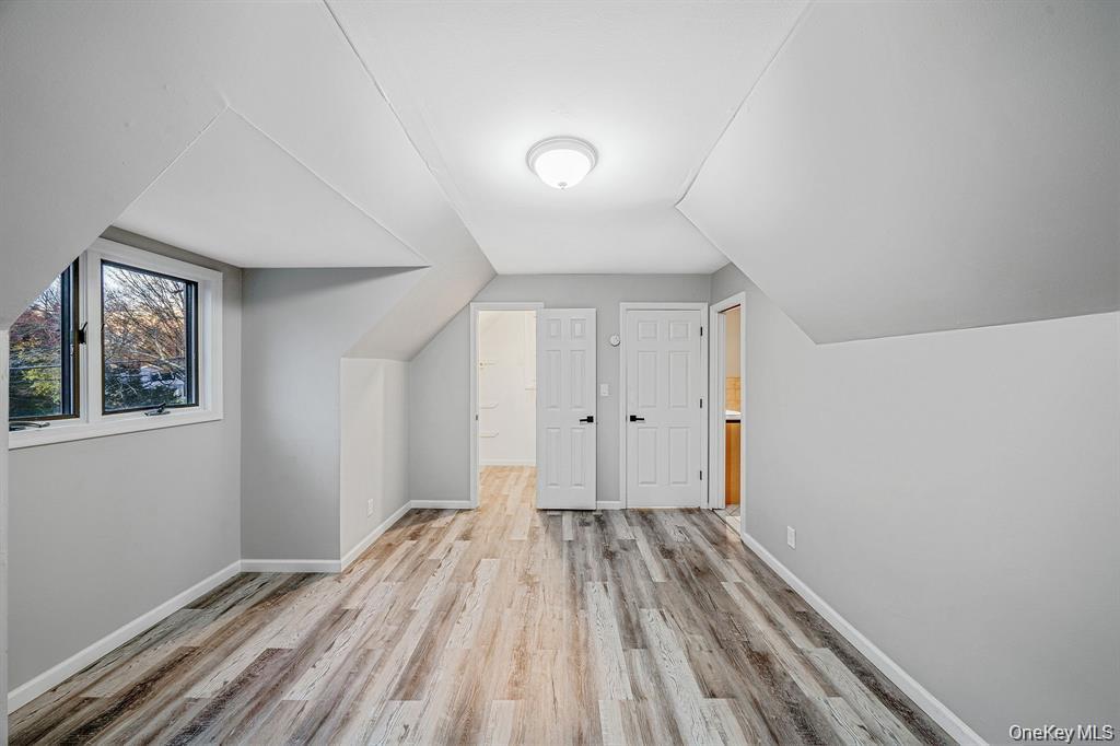 #17 photo, 4 Sibley Place, Саффолк ‖ Huntington Station , NY 11746