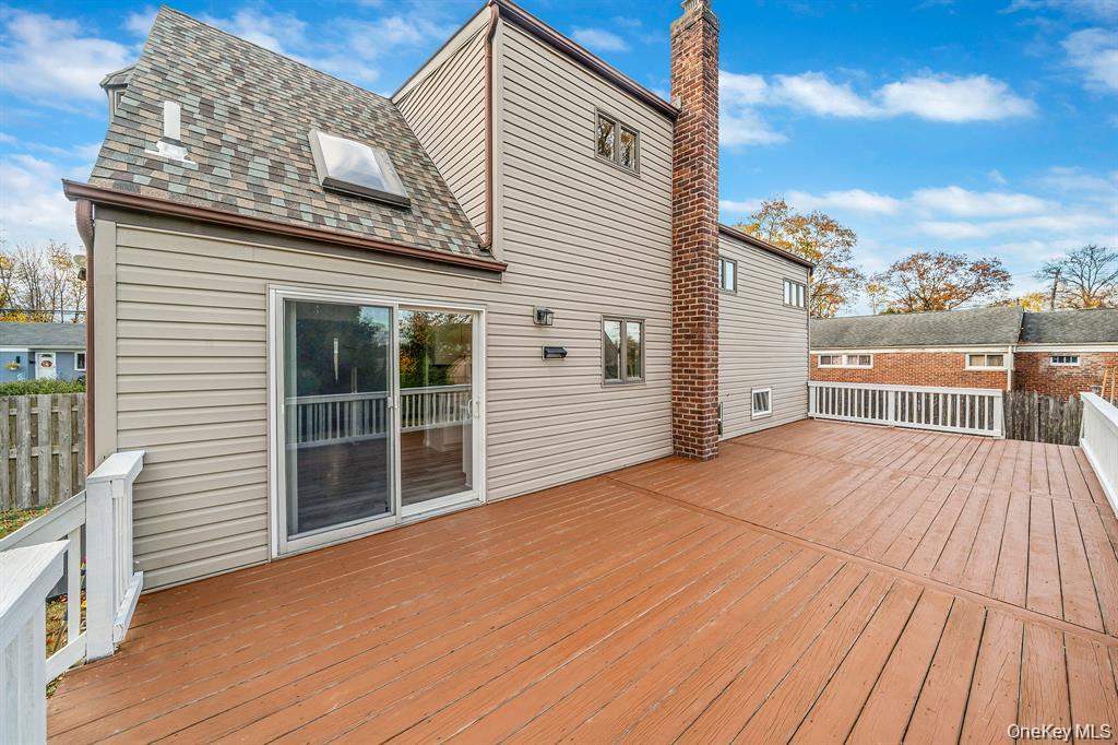 #6 photo, 4 Sibley Place, Саффолк ‖ Huntington Station , NY 11746