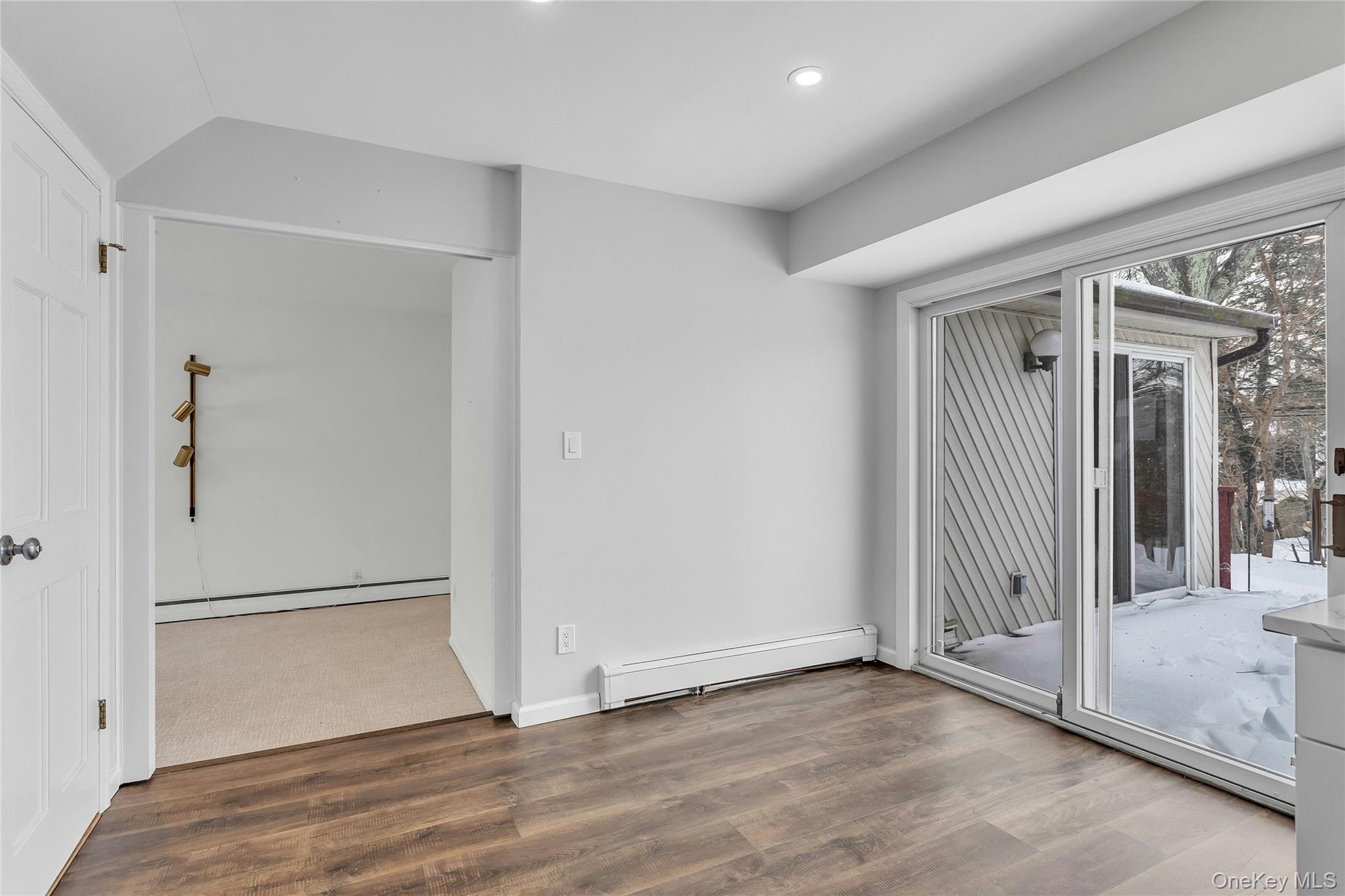 #13 photo, 68 Beaumont Drive, Нассау ‖ Plainview , NY 11803