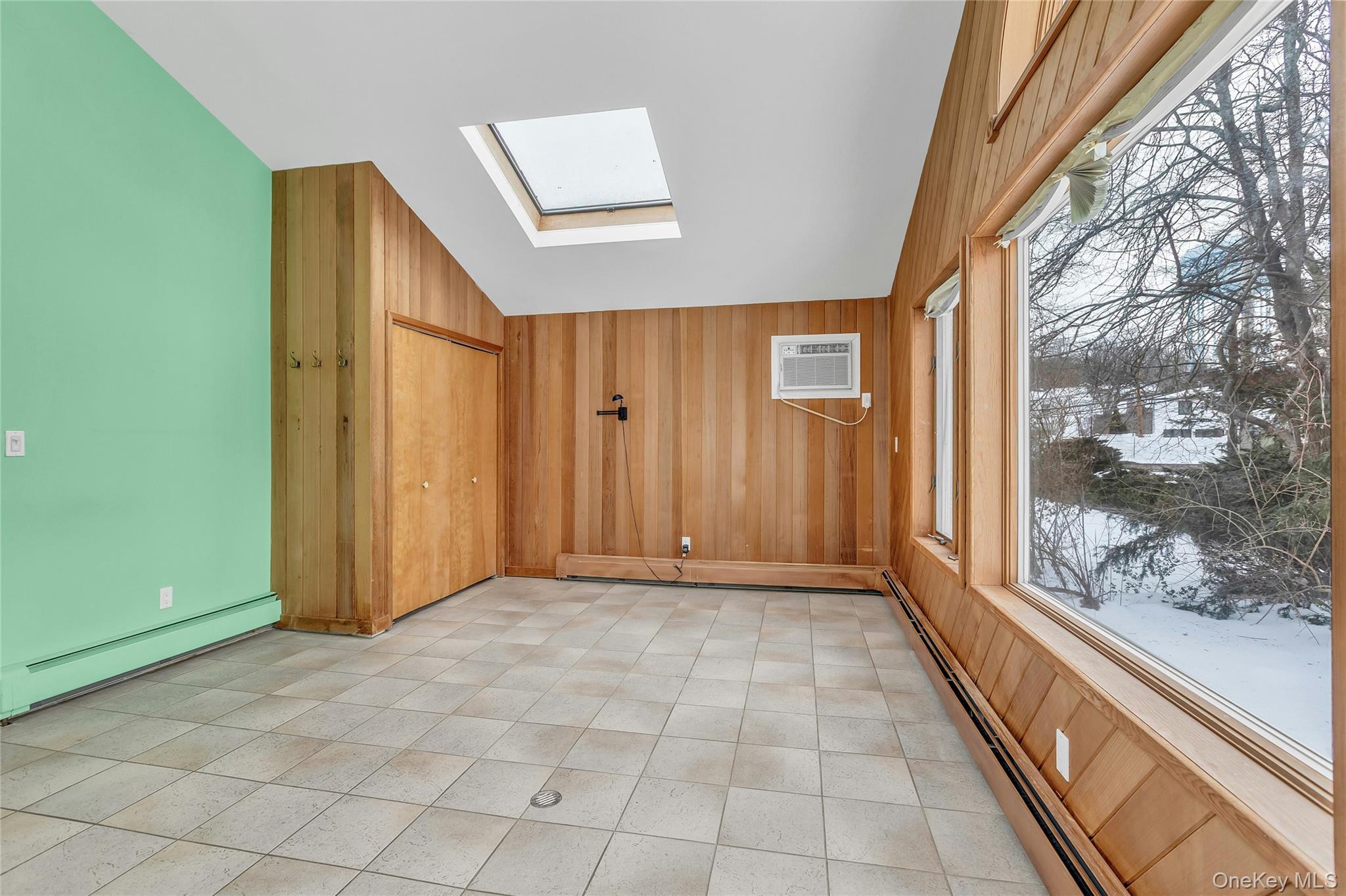 #17 photo, 68 Beaumont Drive, Нассау ‖ Plainview , NY 11803