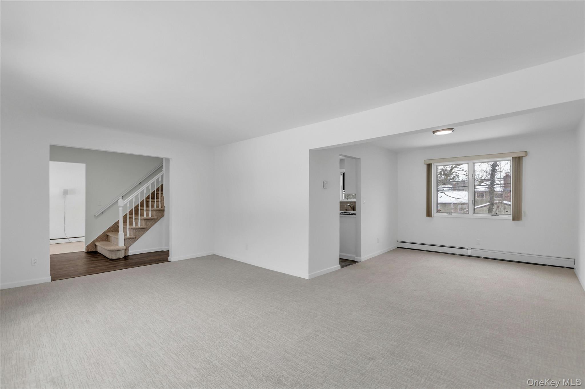 #5 photo, 68 Beaumont Drive, Нассау ‖ Plainview , NY 11803