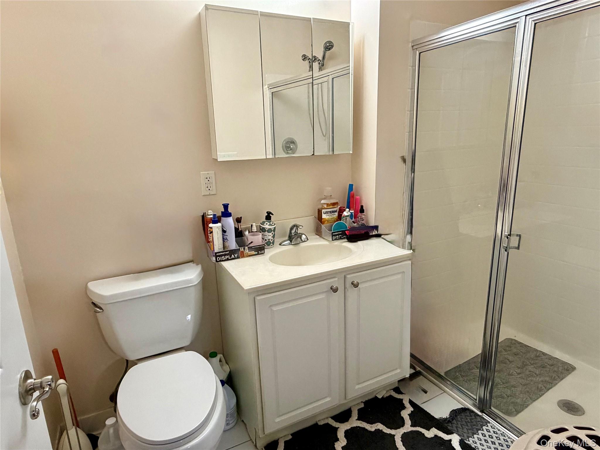 #5 photo, 203 Willow Lane, מחוז נסאו Valley Stream , NY 11580