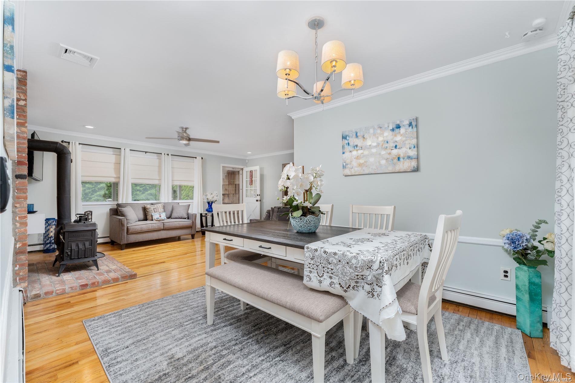 #19 photo, 8 Wakeman Court, מחוז סאפוק Hampton Bays , NY 11946