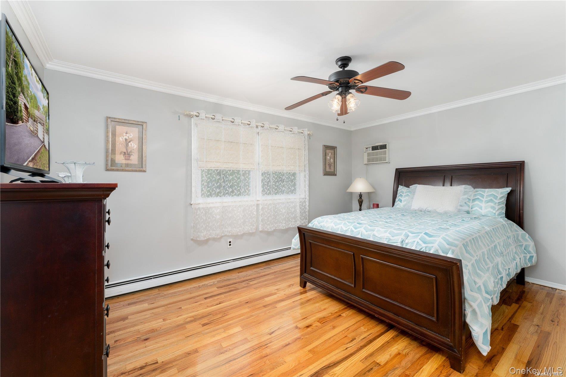 #3 photo, 8 Wakeman Court, מחוז סאפוק Hampton Bays , NY 11946