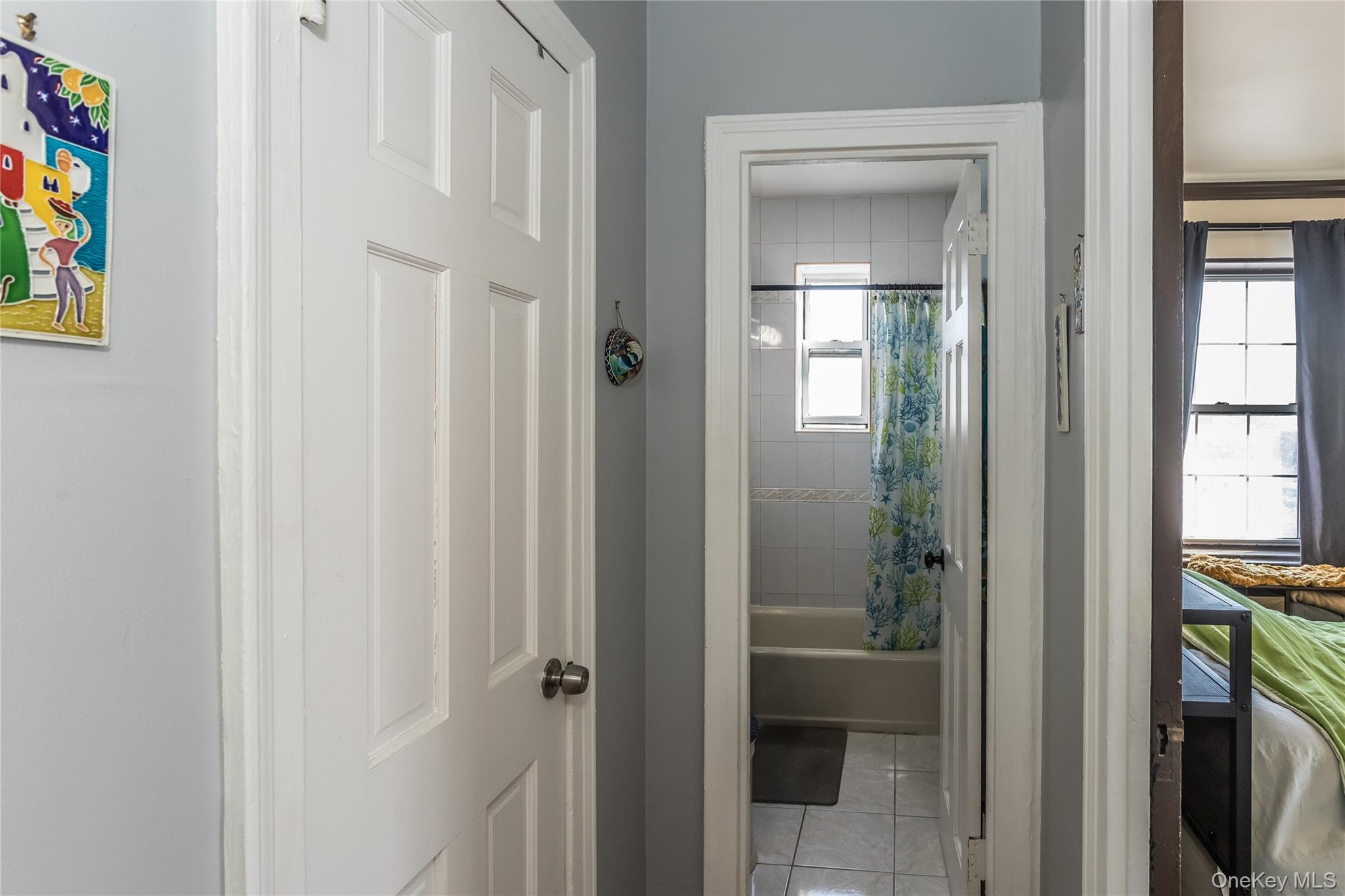 #11 photo, 56-05 31 Avenue, Woodside , NY 11377