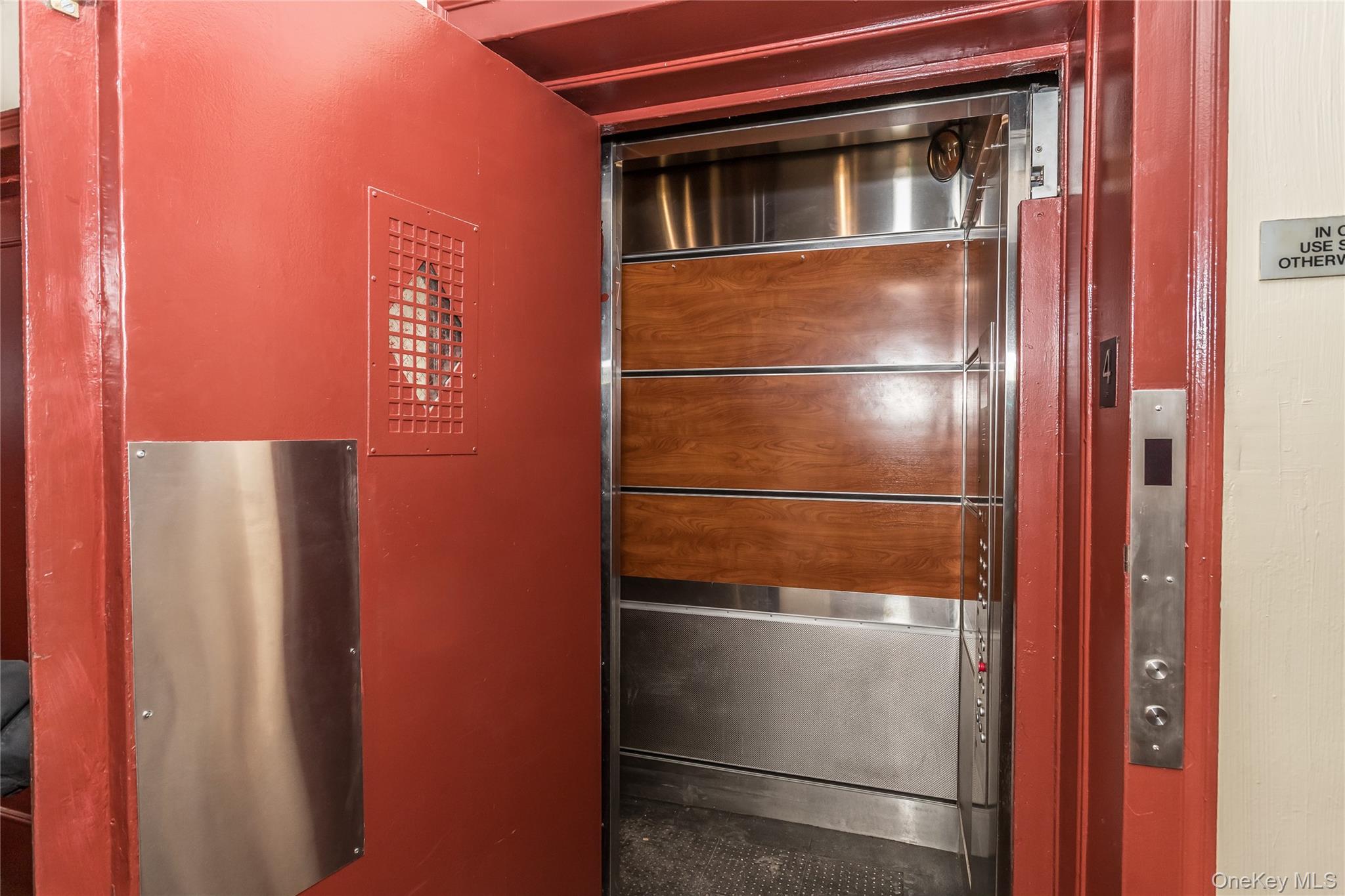 #16 photo, 56-05 31 Avenue, Woodside , NY 11377