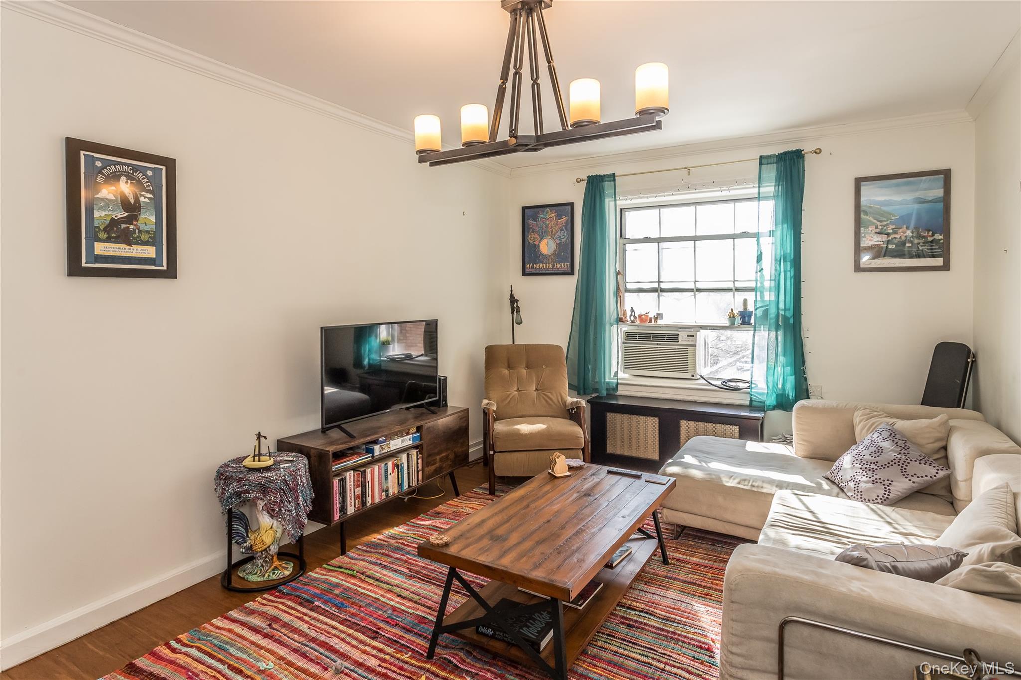 #5 photo, 56-05 31 Avenue, Woodside , NY 11377