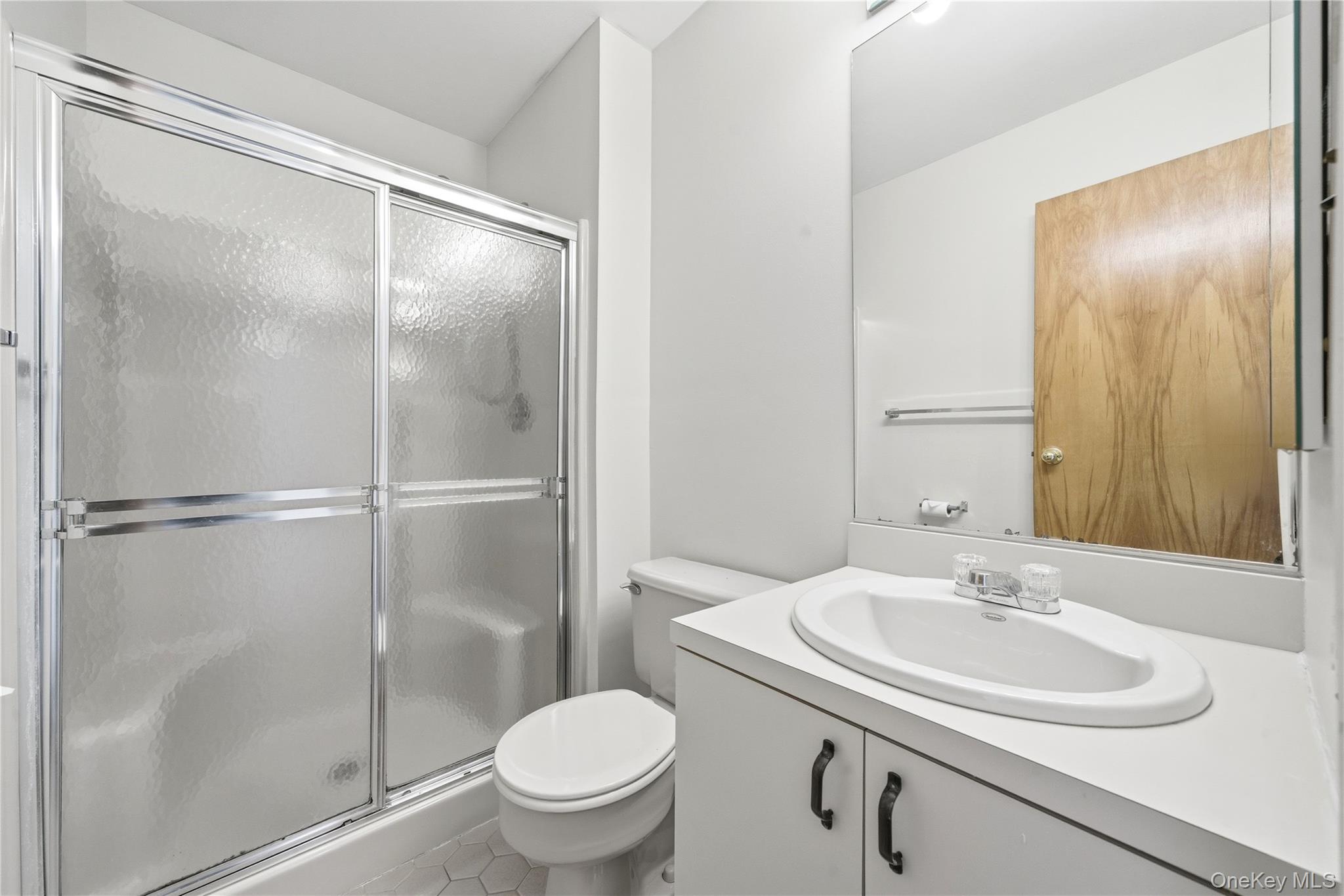 #11 photo, 5 Greenmeadow Drive, Саффолк ‖ Babylon , NY 11702