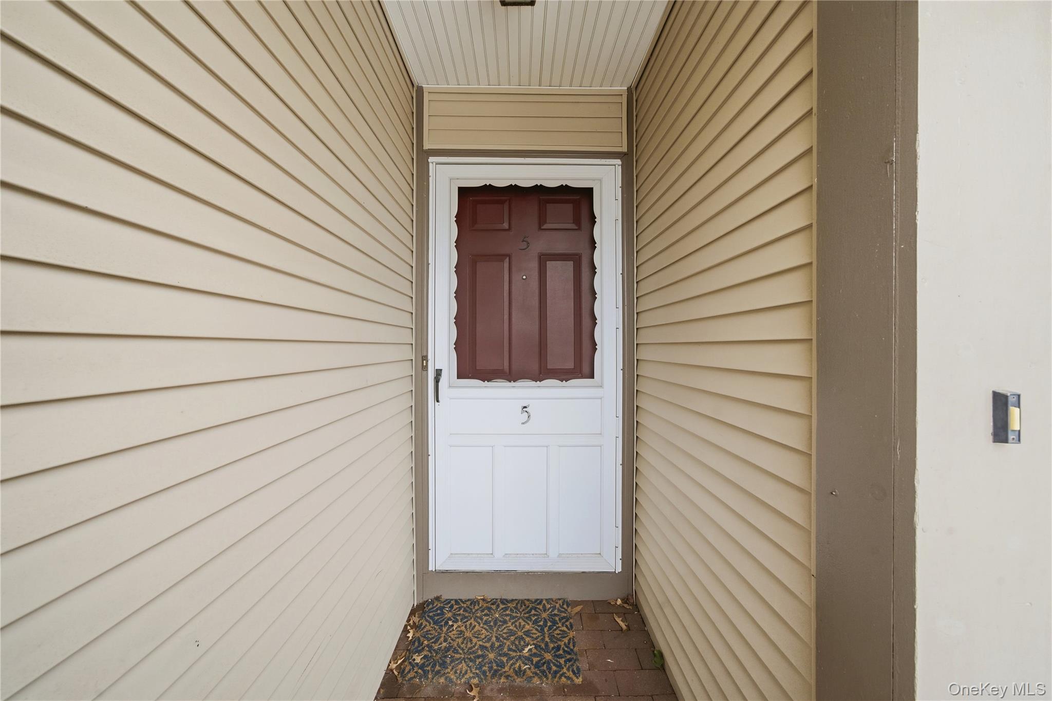 #4 photo, 5 Greenmeadow Drive, Саффолк ‖ Babylon , NY 11702