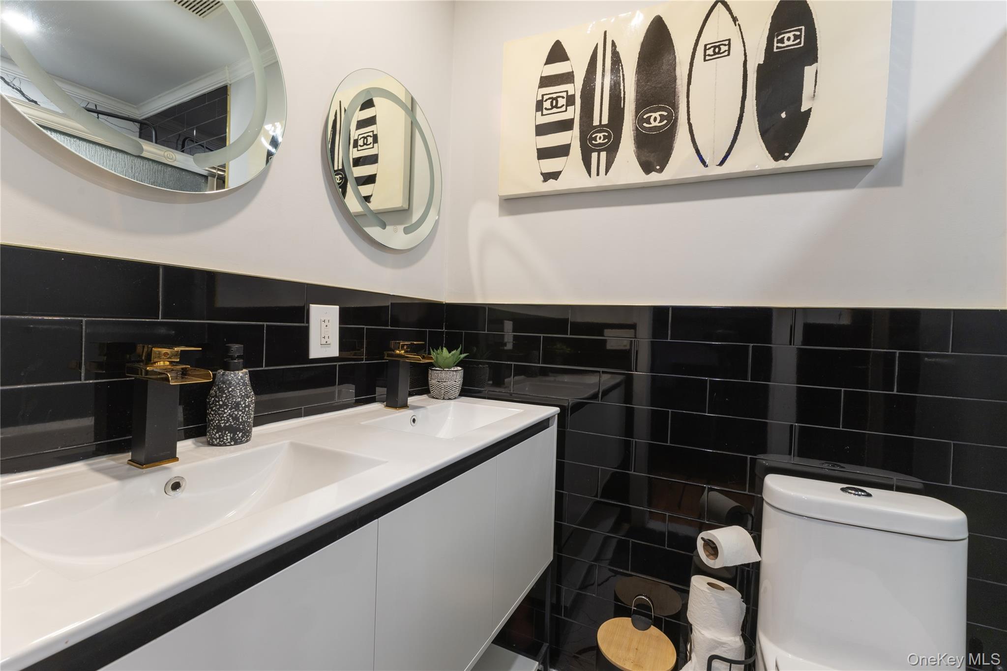 #13 photo, 48 Essex Street, הברונקס Brooklyn , NY 11208