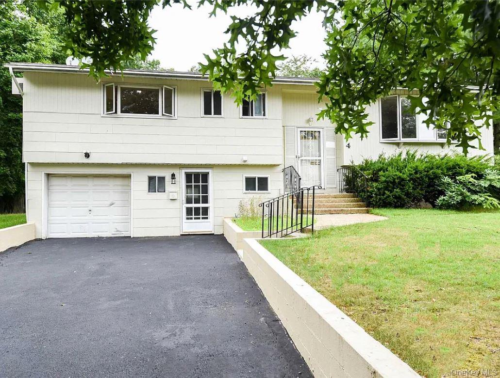 #1 photo, 4 Lauren Avenue, Dix Hills , NY 11746