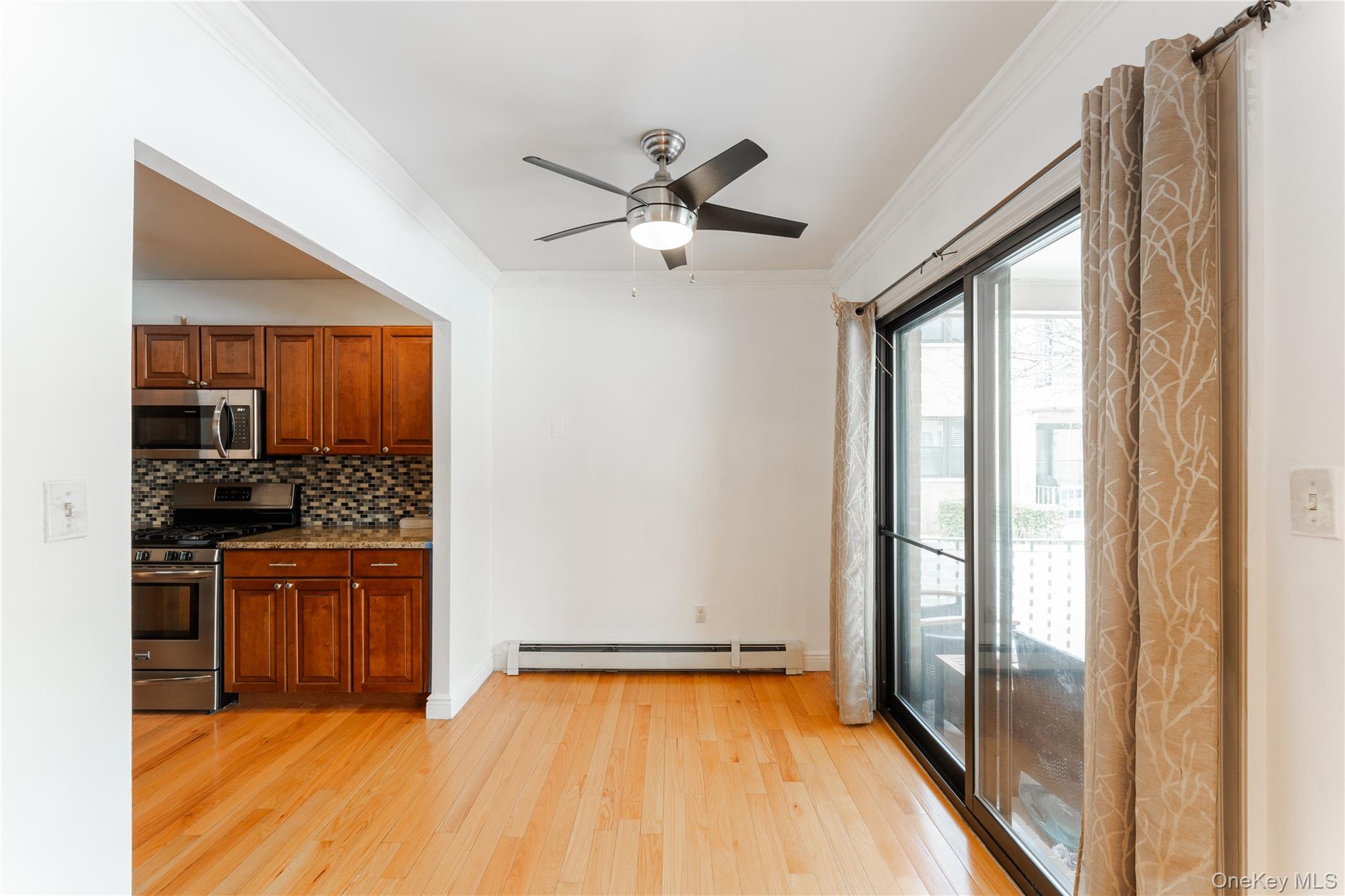 #6 photo, 14 Florence, Freeport , NY 11520