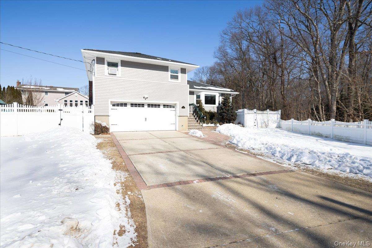 #2 photo, 111 Jerusalem Avenue, Нассау ‖ Massapequa , NY 11758