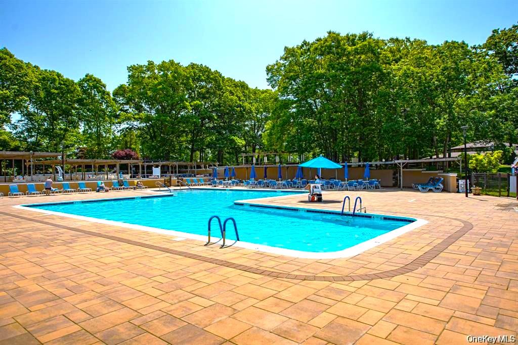 #16 photo, 418 Weymouth Court, Ridge , NY 11961