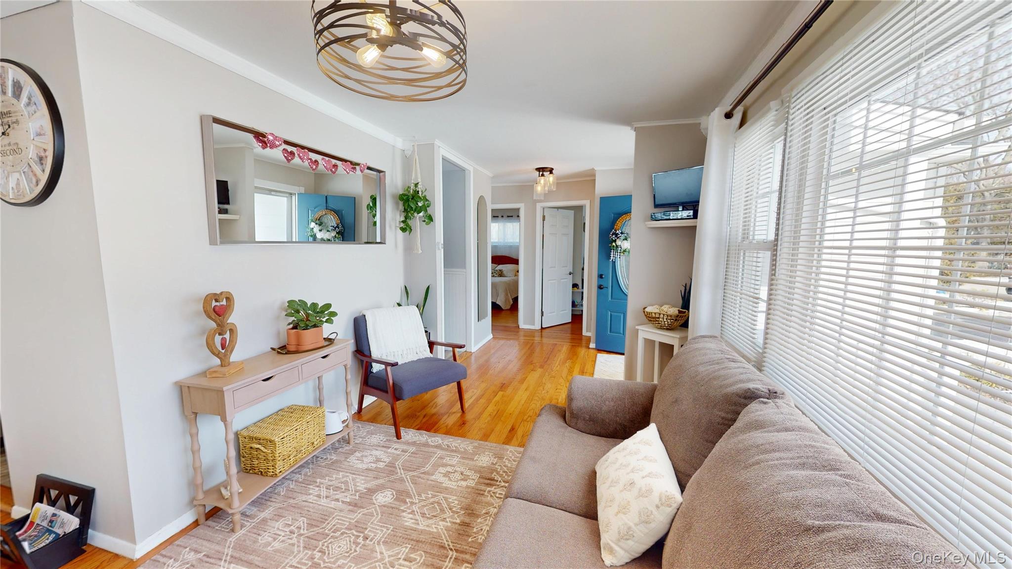 #8 photo, 214 Avenue A, Саффолк ‖ Ronkonkoma , NY 11779