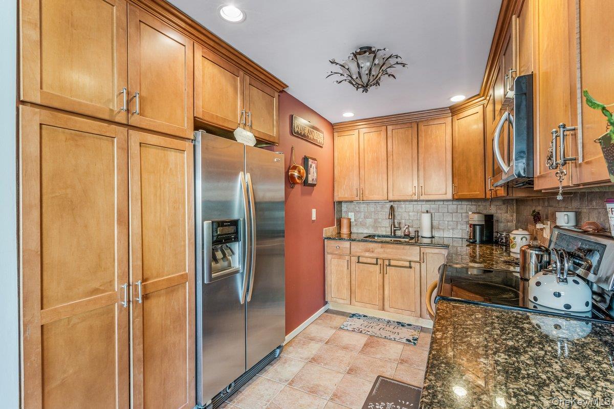 #10 photo, 7-15 162nd Street, קווינס Beechhurst , NY 11357