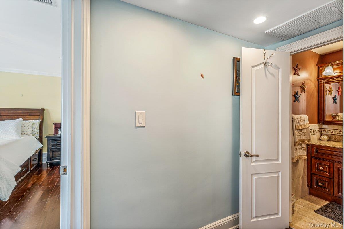 #14 photo, 7-15 162nd Street, קווינס Beechhurst , NY 11357