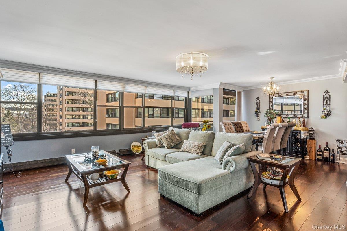 #4 photo, 7-15 162nd Street, קווינס Beechhurst , NY 11357