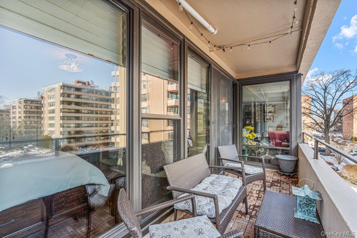 #7 photo, 7-15 162nd Street, קווינס Beechhurst , NY 11357