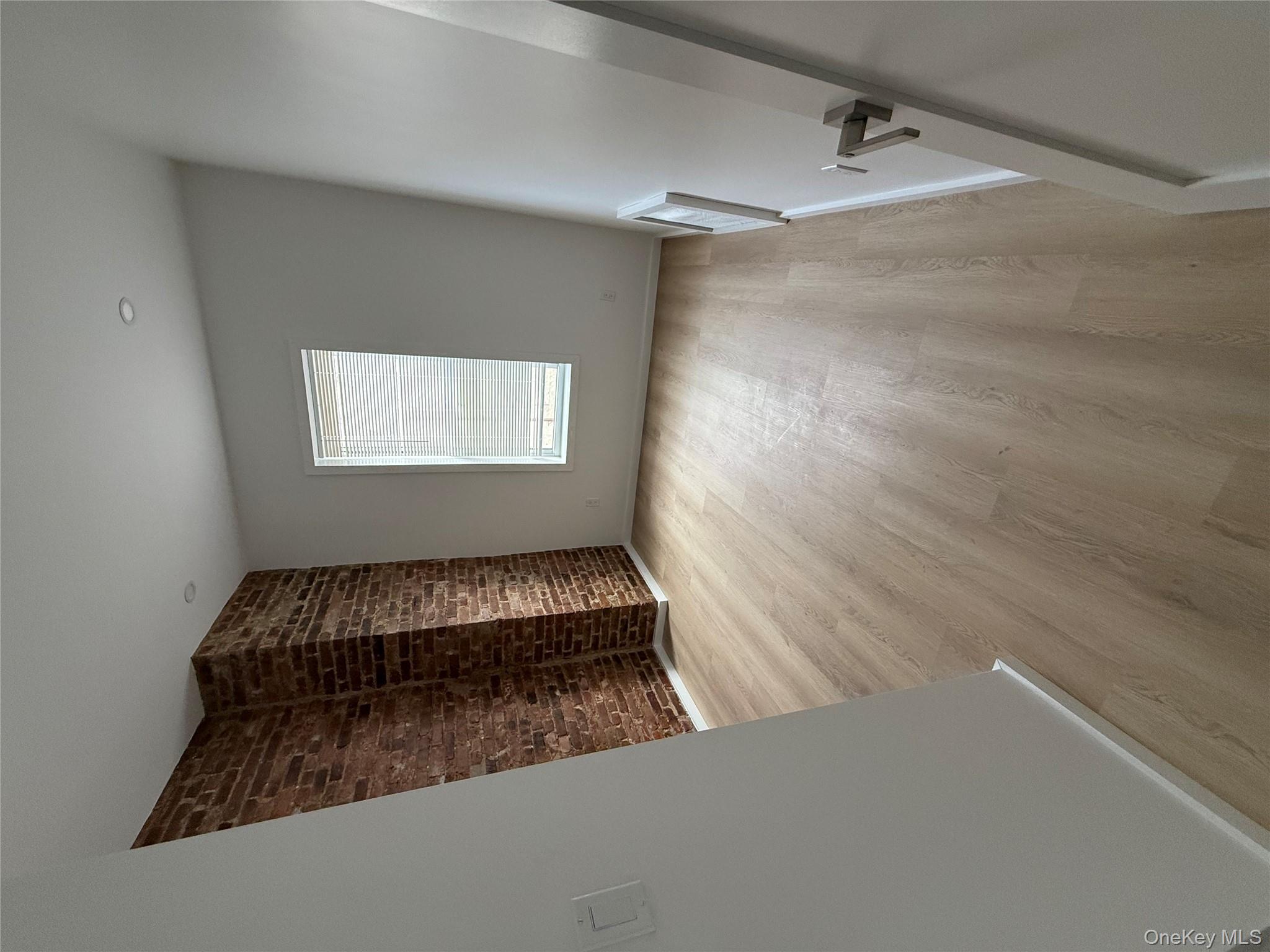 #7 photo, 74-45 62nd Street, Glendale , NY 11385