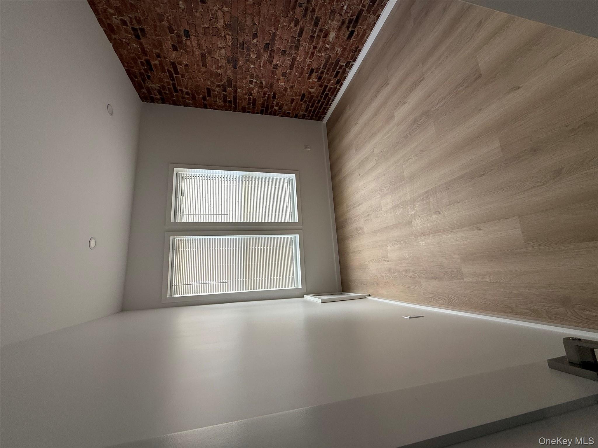 #9 photo, 74-45 62nd Street, Glendale , NY 11385