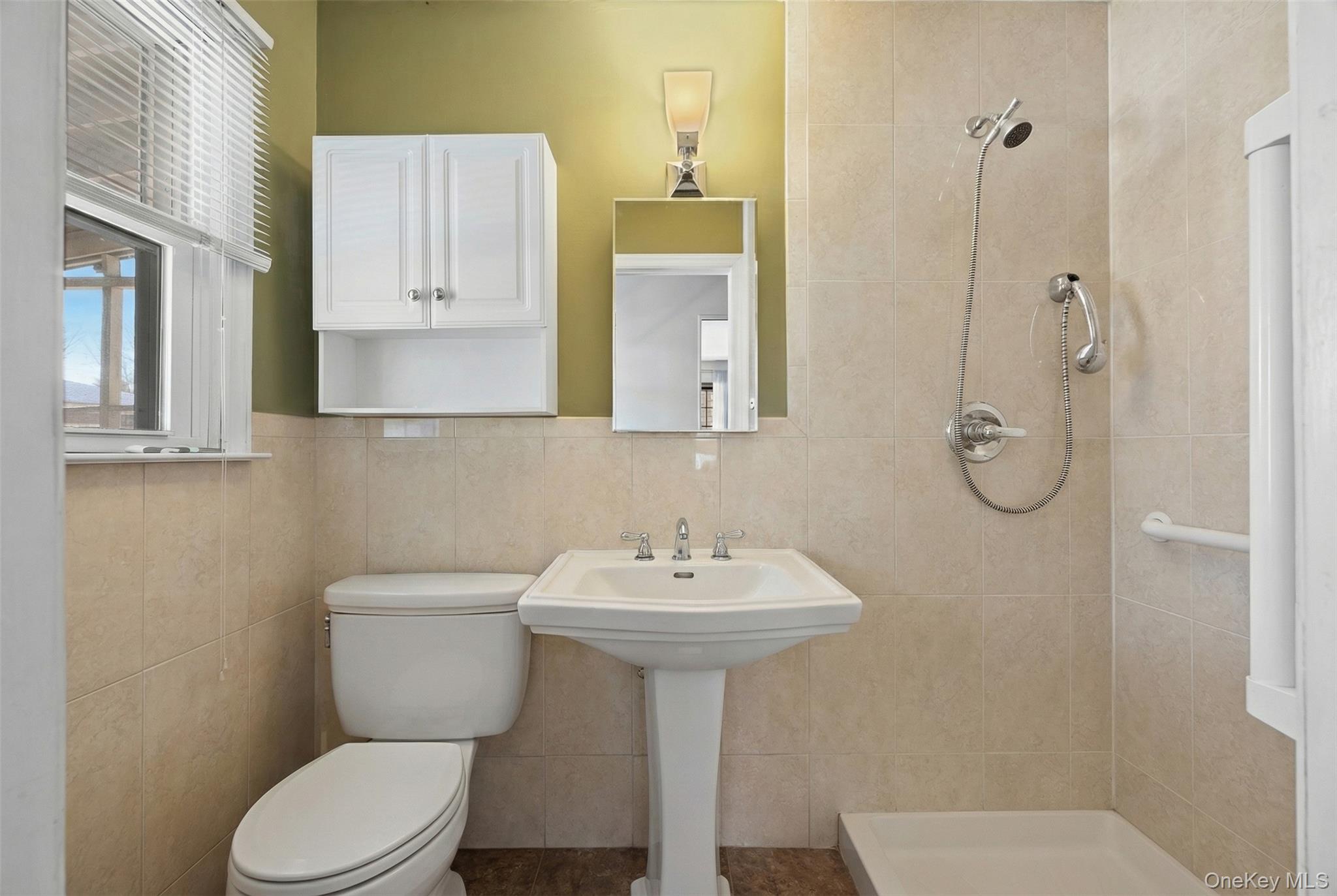 #12 photo, 66 Darling Avenue, Саффолк ‖ Smithtown , NY 11787