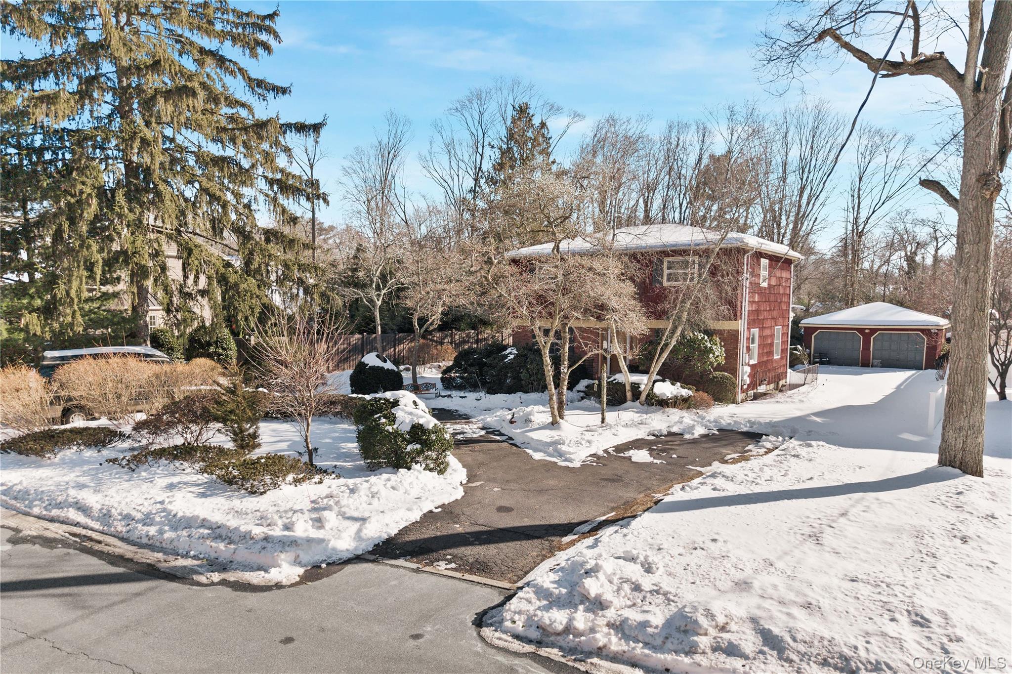 #4 photo, 66 Darling Avenue, Саффолк ‖ Smithtown , NY 11787