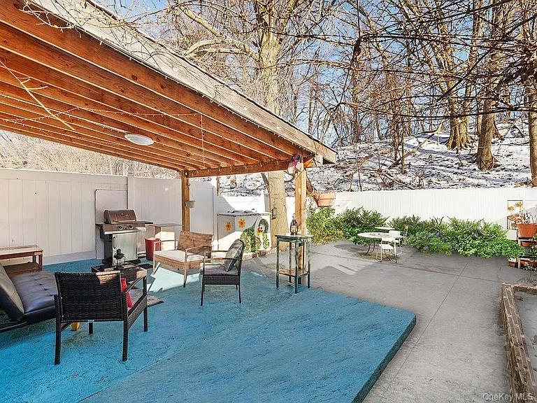 #19 photo, 6811 Alderton Street, 뉴욕퀸즈 Rego Park , NY 11374