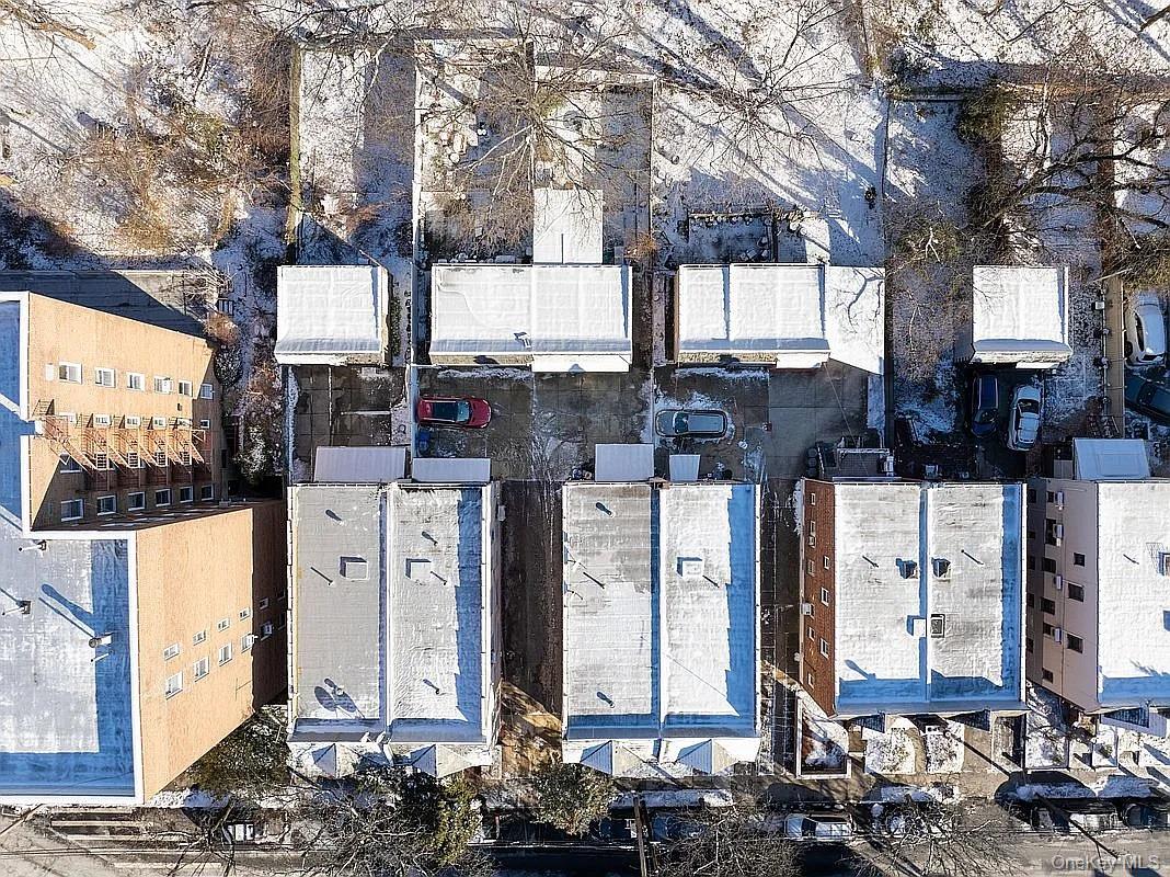 #20 photo, 6811 Alderton Street, 뉴욕퀸즈 Rego Park , NY 11374