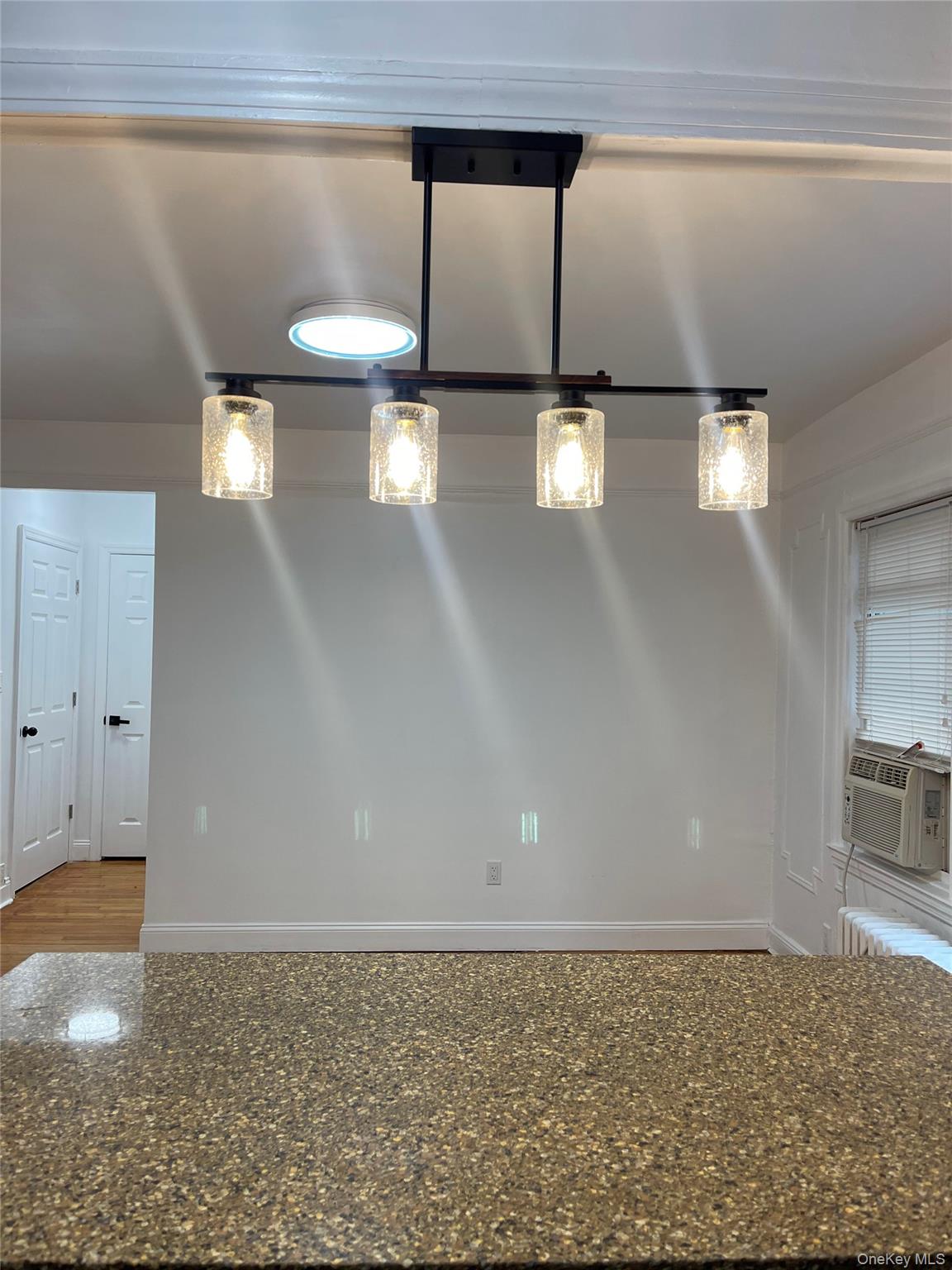 #8 photo, 6811 Alderton Street, 뉴욕퀸즈 Rego Park , NY 11374