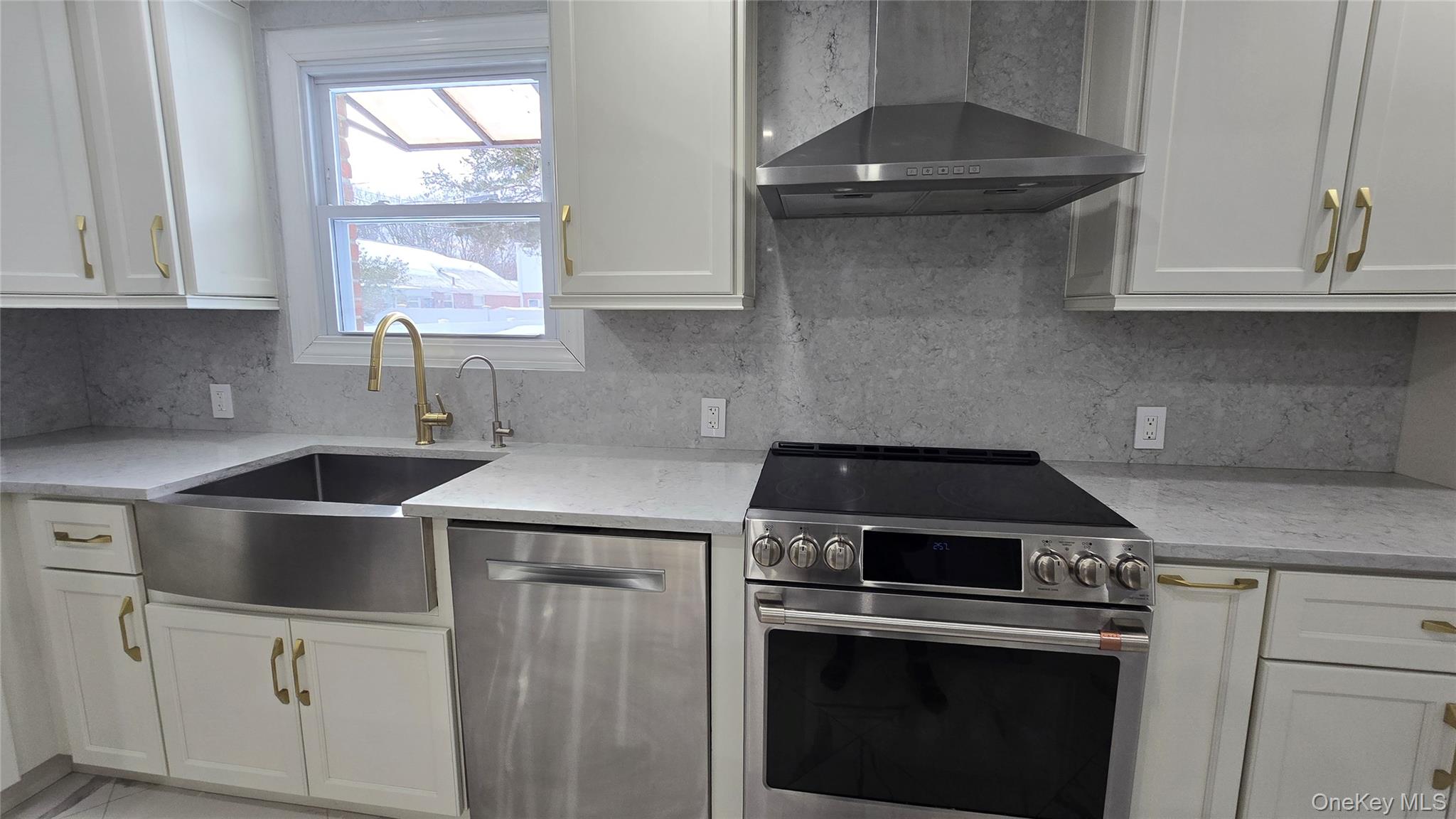 #7 photo, 80-06 209th Street, Hollis Hills , NY 11427