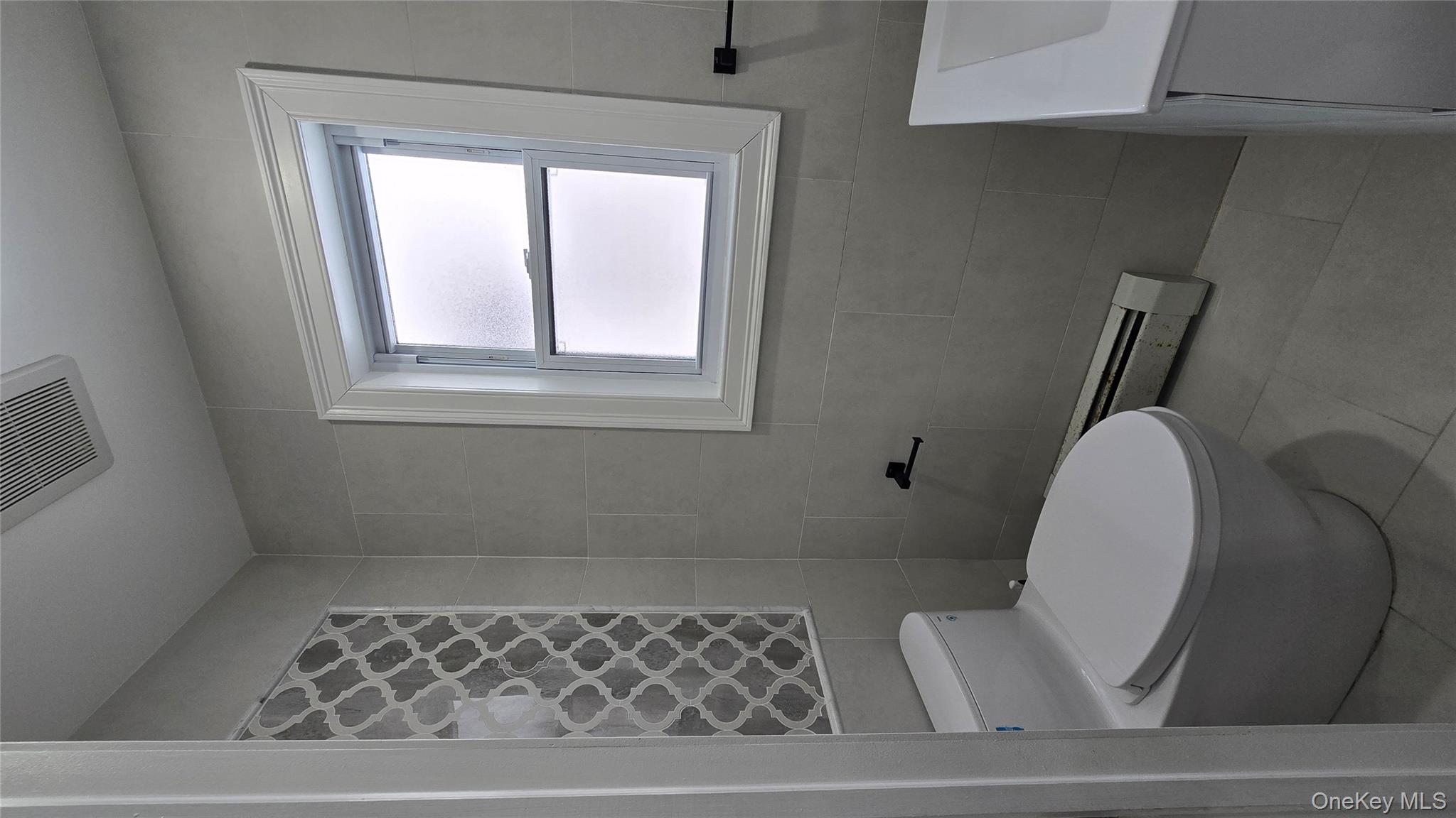 #9 photo, 80-06 209th Street, Hollis Hills , NY 11427