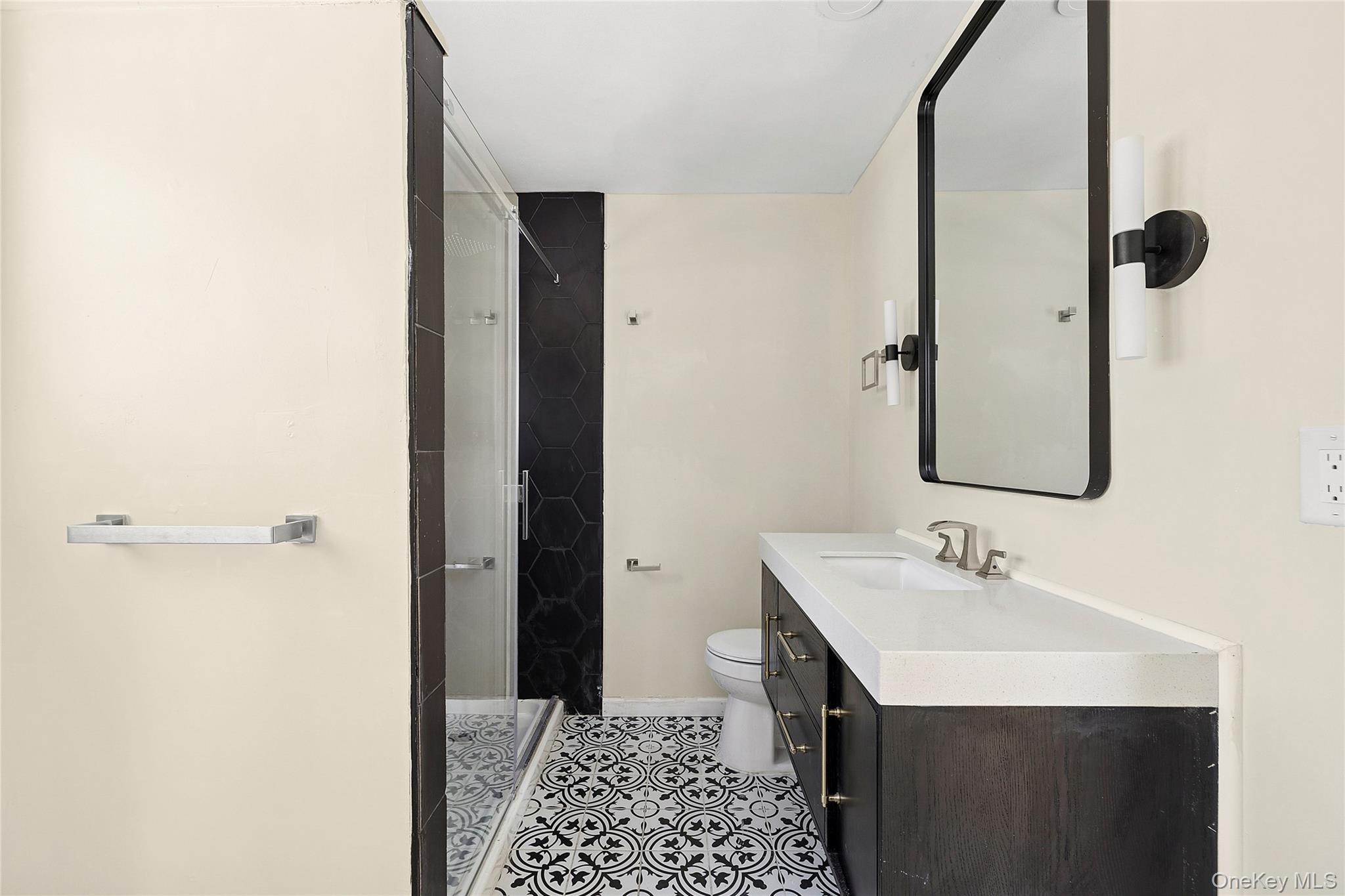 #18 photo, 17 Montclair Street, Саффолк ‖ Port Jefferson Station , NY 11776