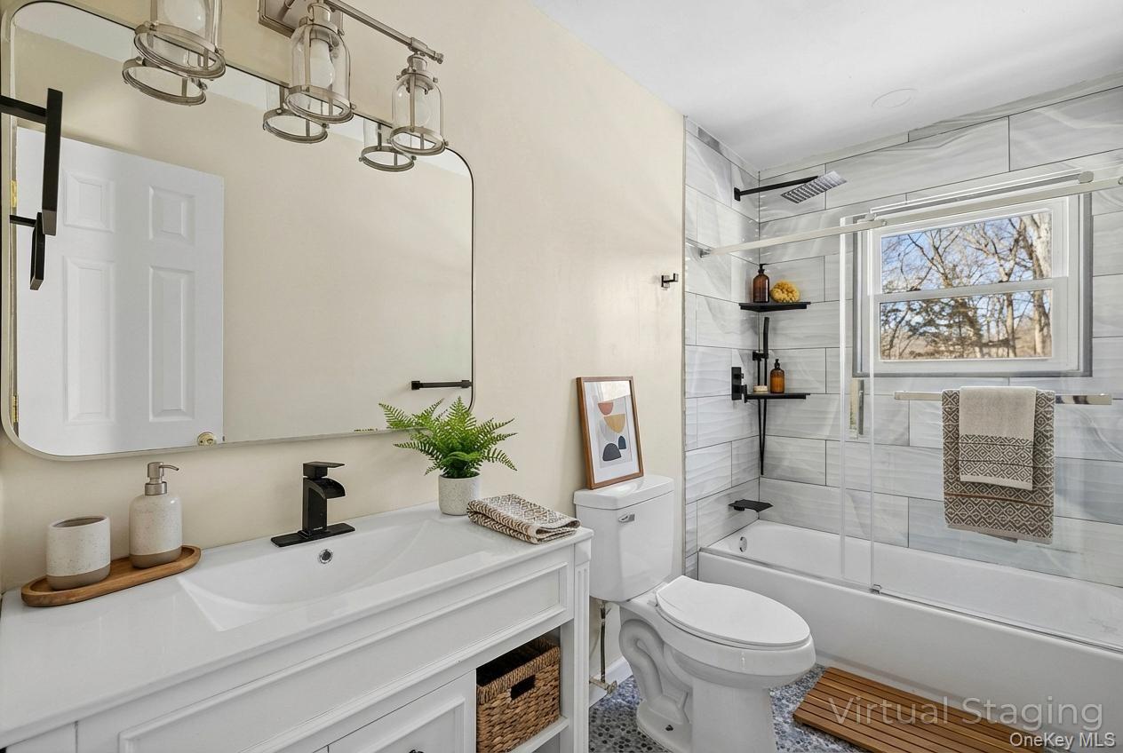 #20 photo, 17 Montclair Street, Саффолк ‖ Port Jefferson Station , NY 11776