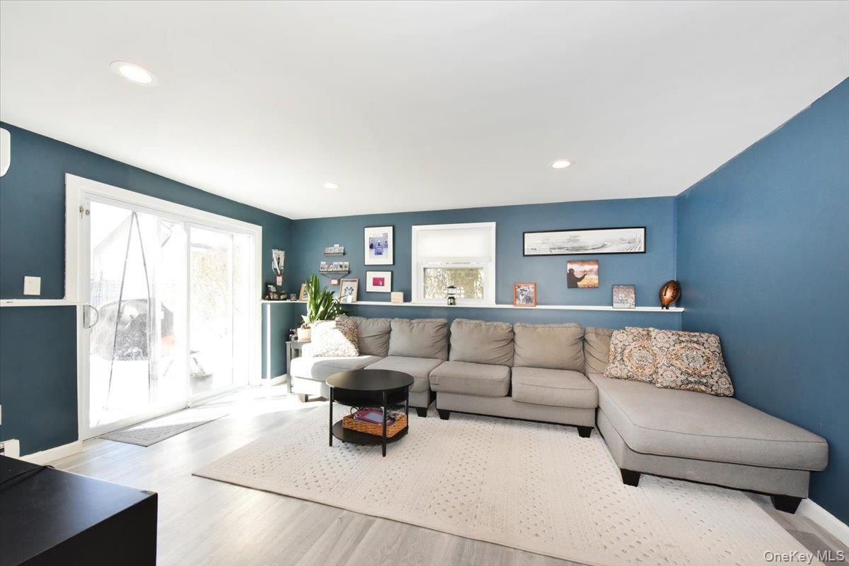 #17 photo, 151 Norwood Avenue, Нассау ‖ Malverne , NY 11565