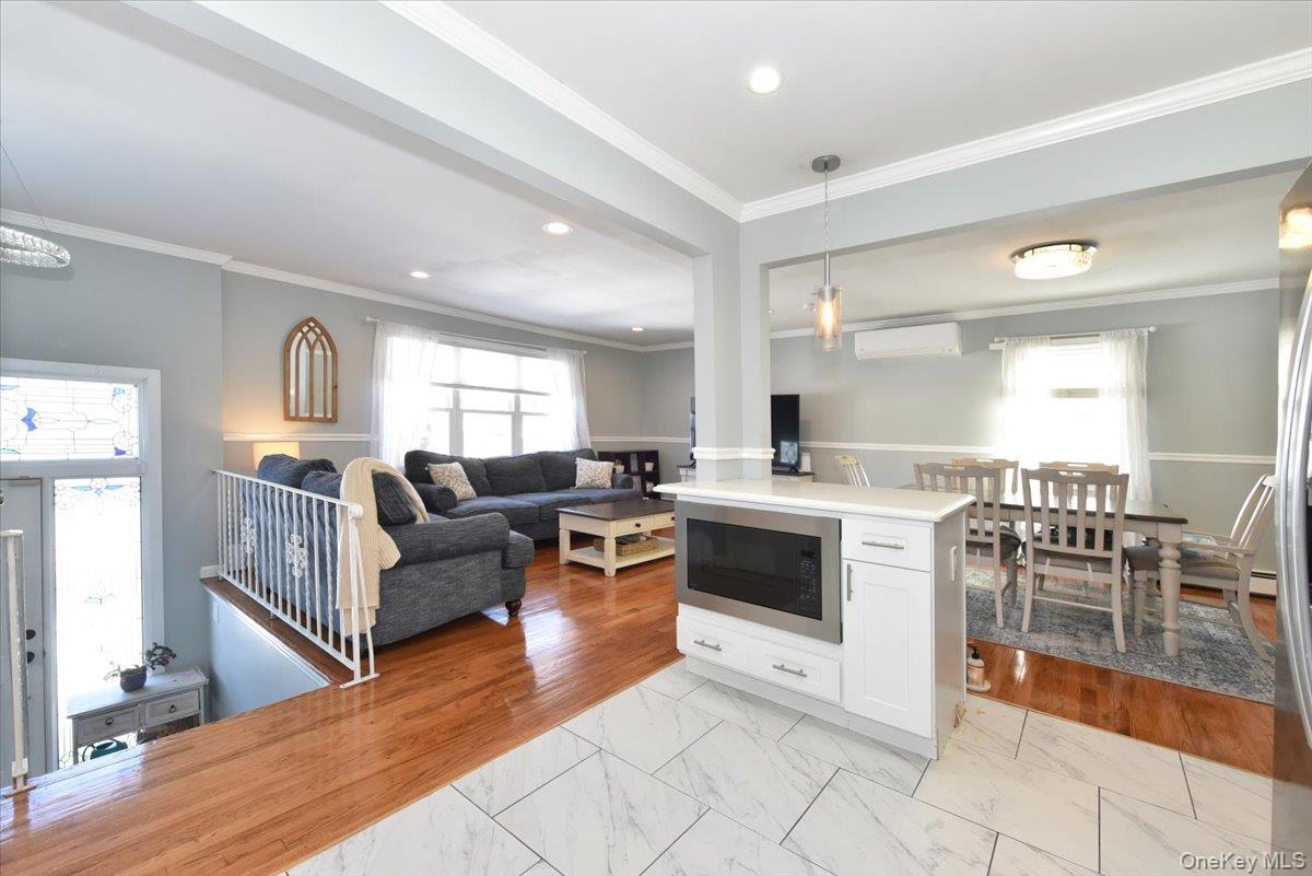 #8 photo, 151 Norwood Avenue, Нассау ‖ Malverne , NY 11565