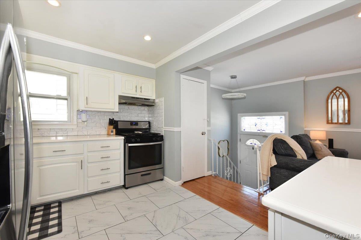 #9 photo, 151 Norwood Avenue, Нассау ‖ Malverne , NY 11565