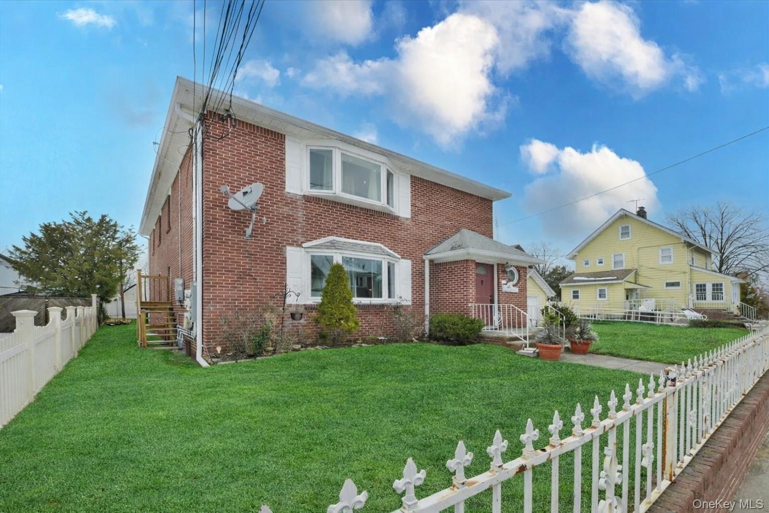 #2 photo, 14112 250th Street, Rosedale , NY 11422