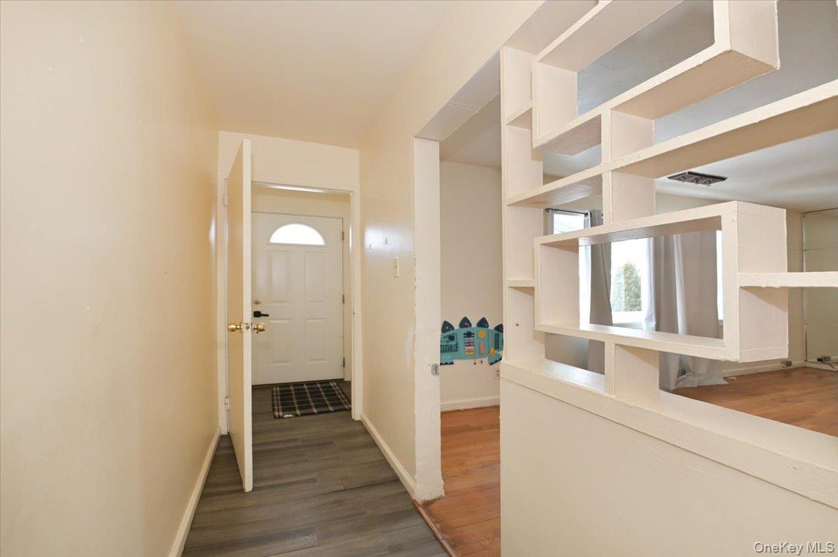 #4 photo, 14112 250th Street, Rosedale , NY 11422