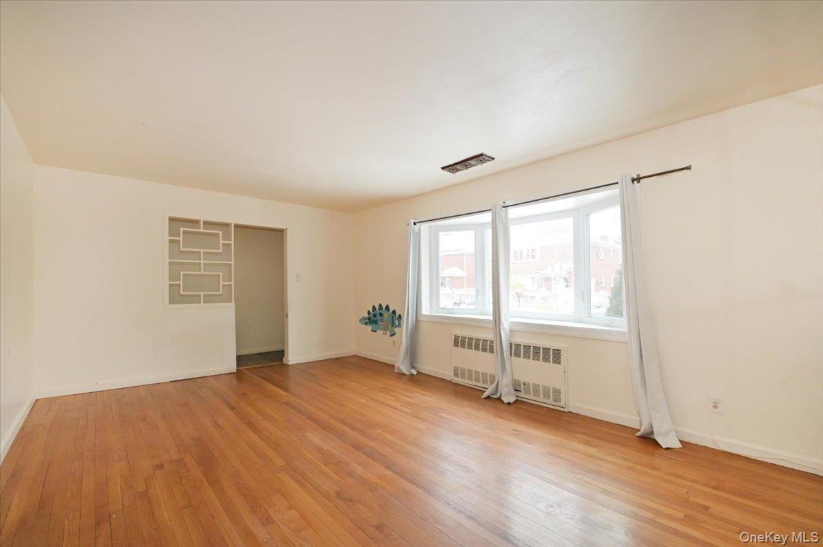 #6 photo, 14112 250th Street, Rosedale , NY 11422